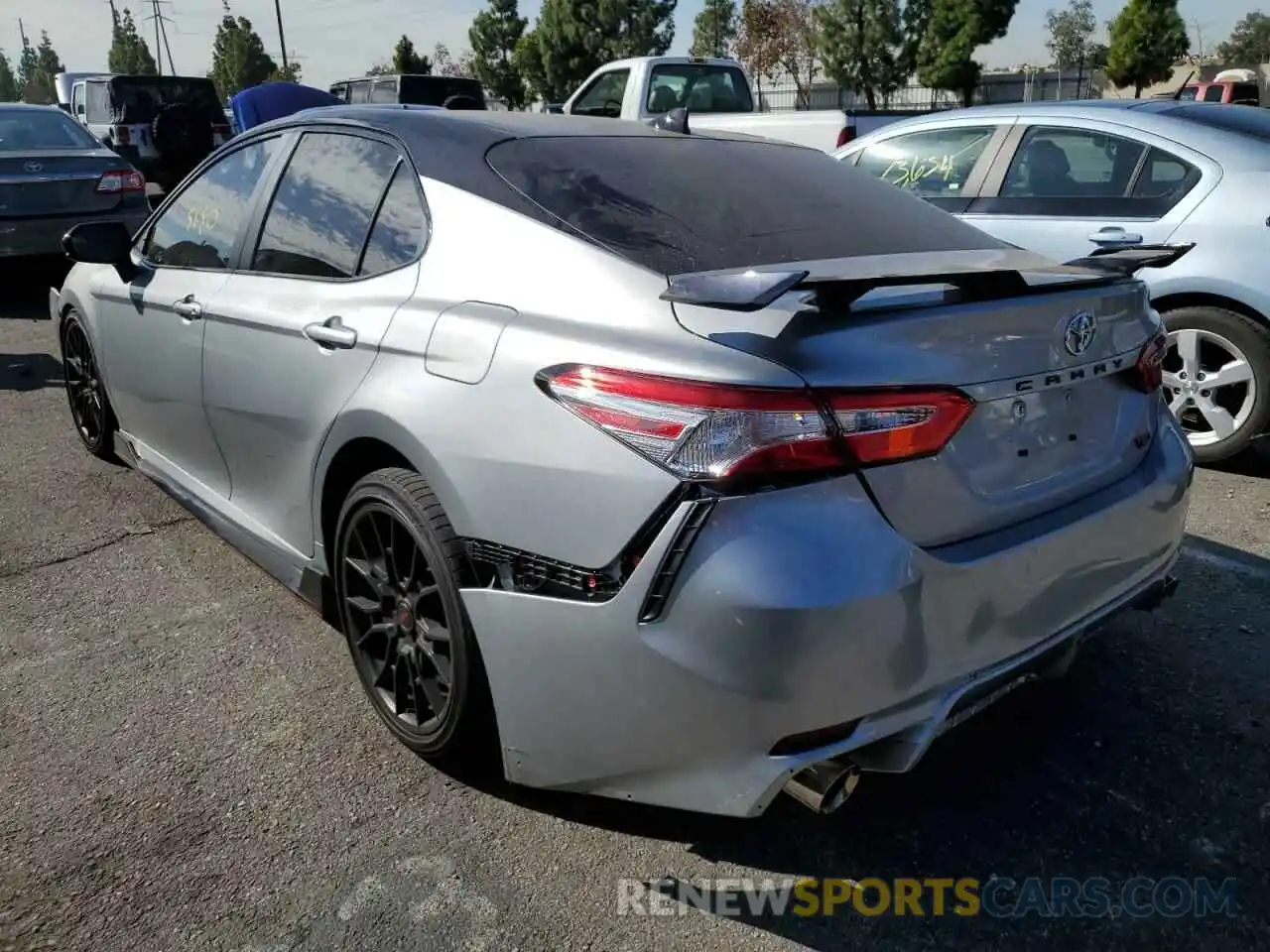 3 Photograph of a damaged car 4T1NZ1AK9LU042175 TOYOTA CAMRY 2020