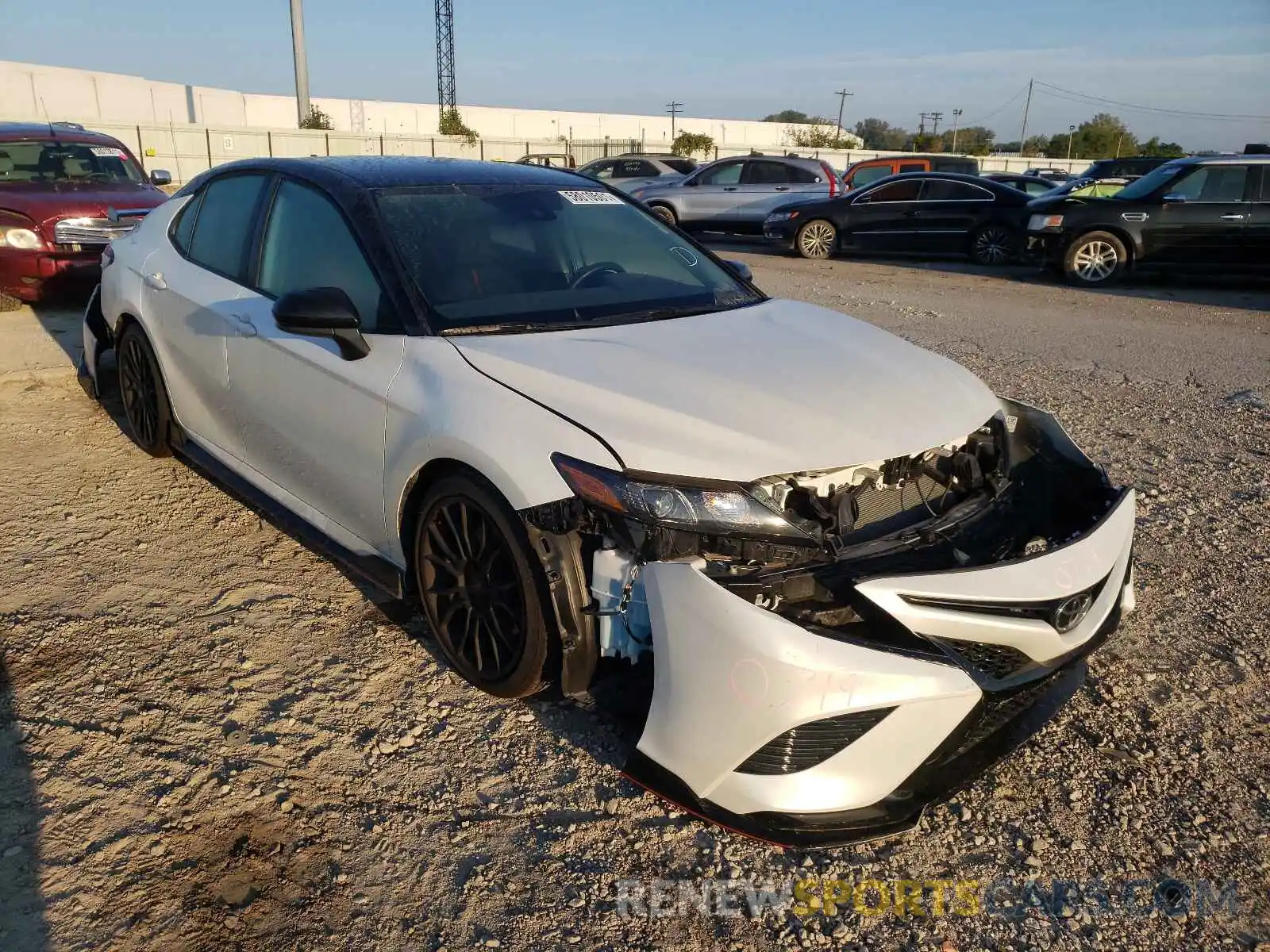 1 Photograph of a damaged car 4T1NZ1AK9LU043679 TOYOTA CAMRY 2020