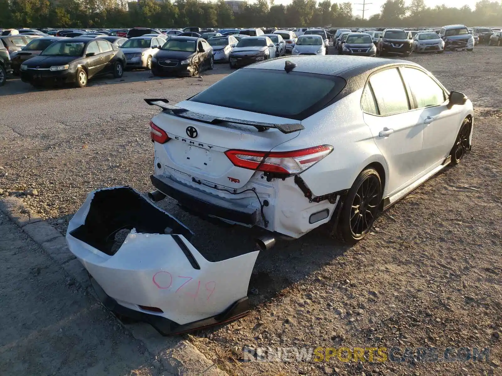 4 Photograph of a damaged car 4T1NZ1AK9LU043679 TOYOTA CAMRY 2020