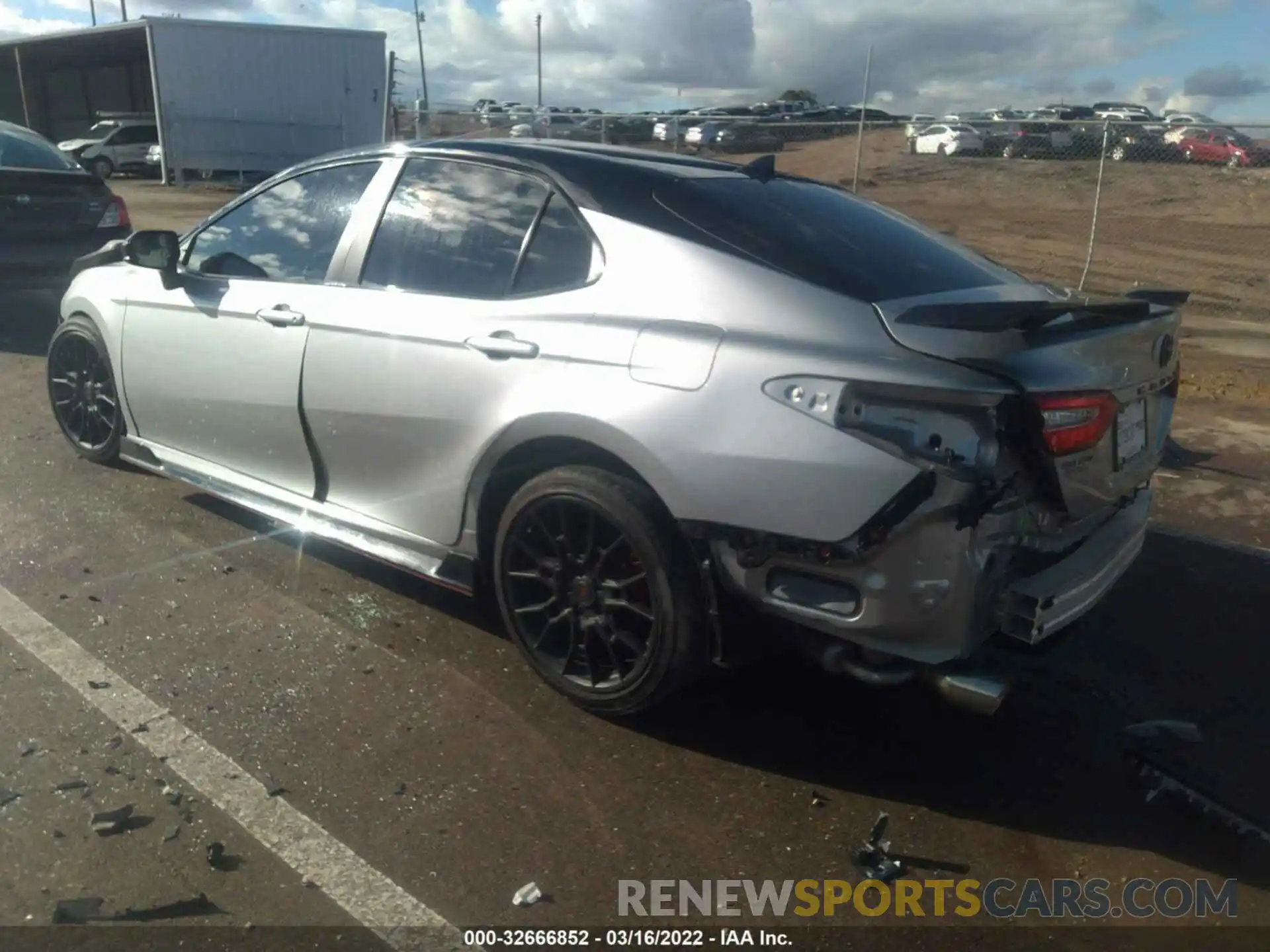 3 Photograph of a damaged car 4T1NZ1AKXLU037261 TOYOTA CAMRY 2020