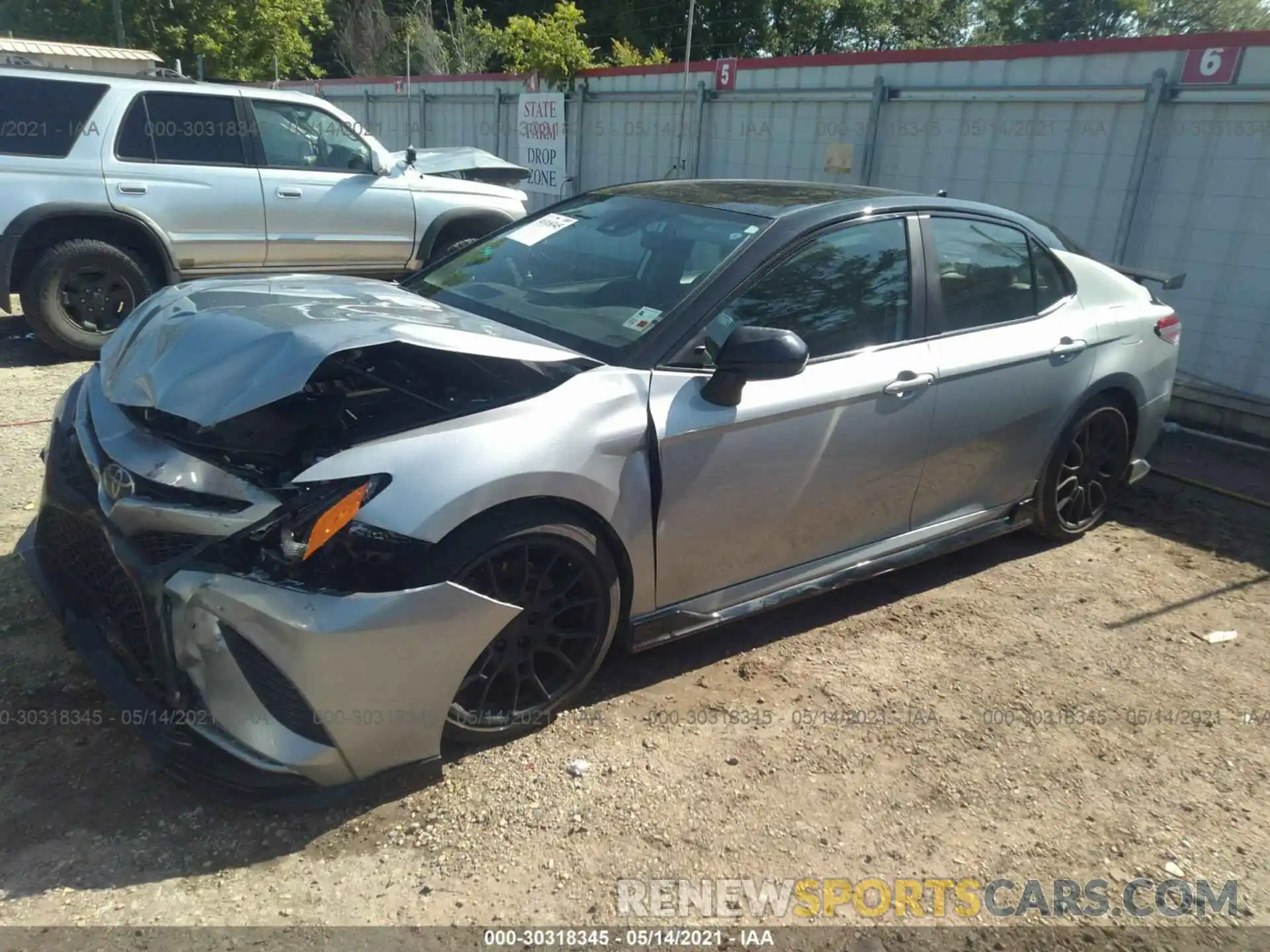 2 Photograph of a damaged car 4T1NZ1AKXLU039883 TOYOTA CAMRY 2020