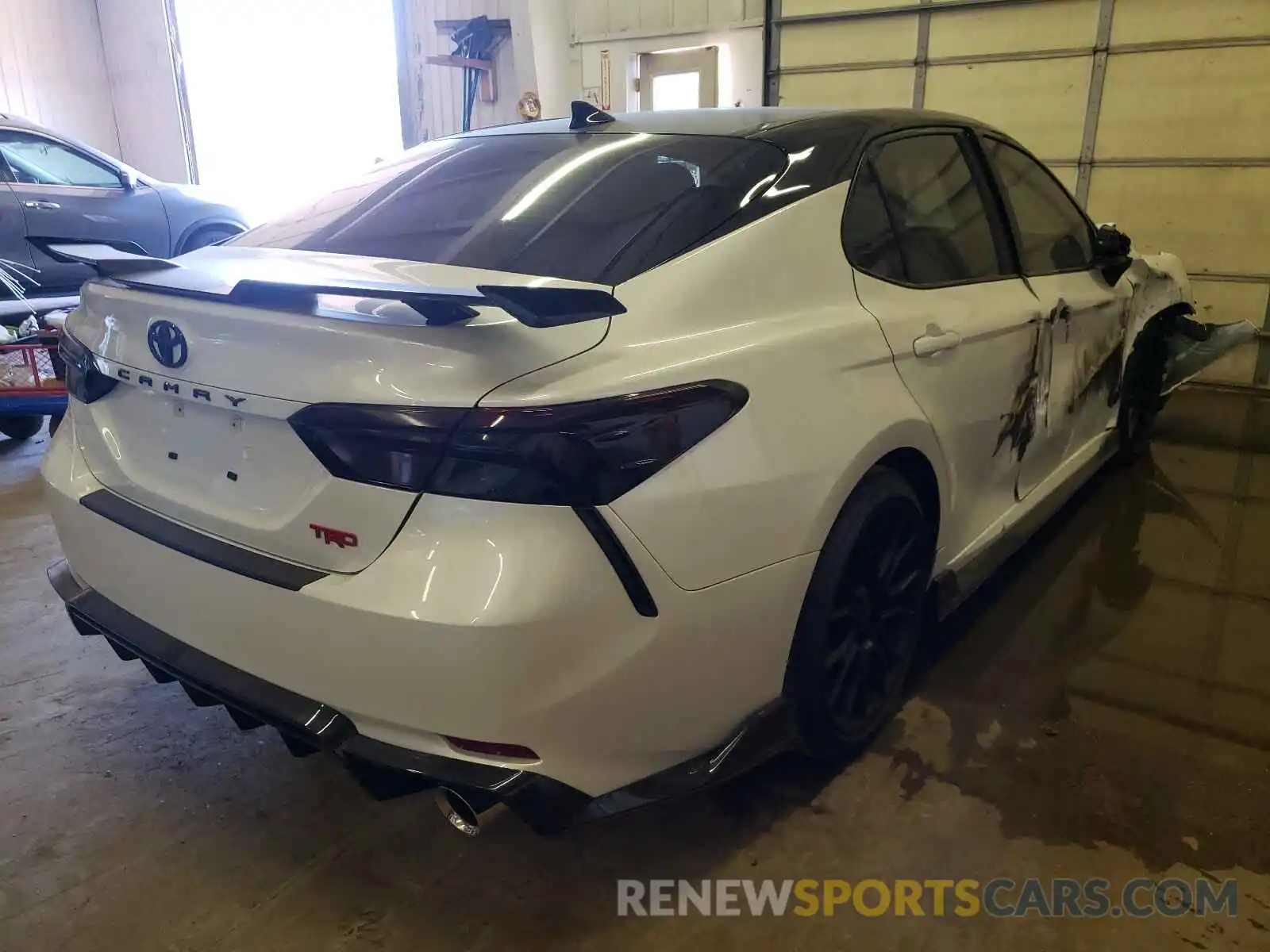 4 Photograph of a damaged car 4T1NZ1AKXLU041794 TOYOTA CAMRY 2020