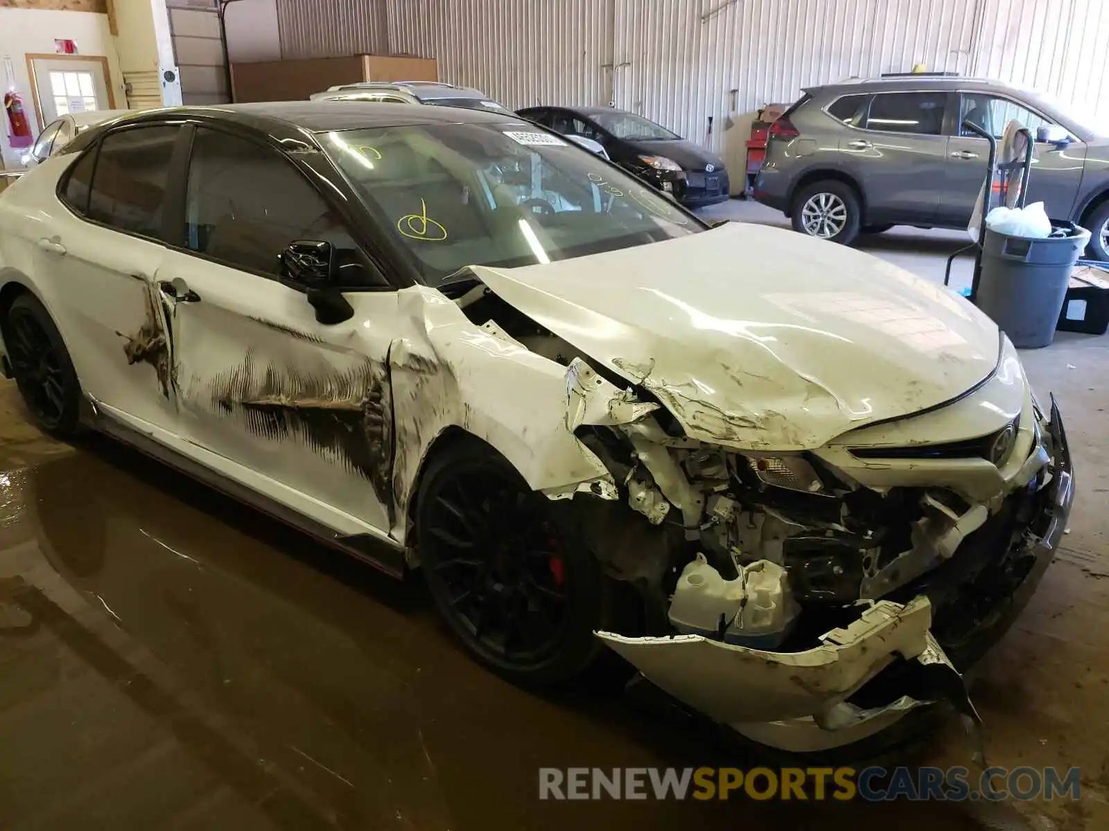 9 Photograph of a damaged car 4T1NZ1AKXLU041794 TOYOTA CAMRY 2020