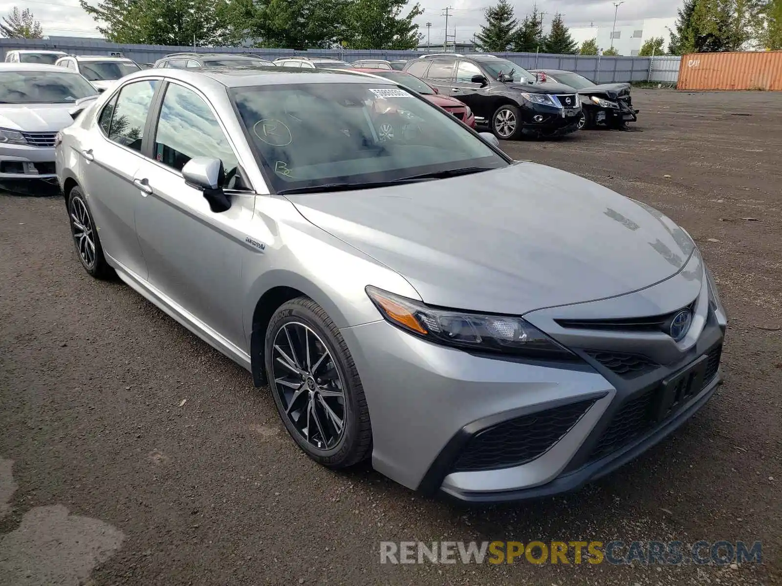 1 Photograph of a damaged car 4T1B21HK8MU015516 TOYOTA CAMRY 2021