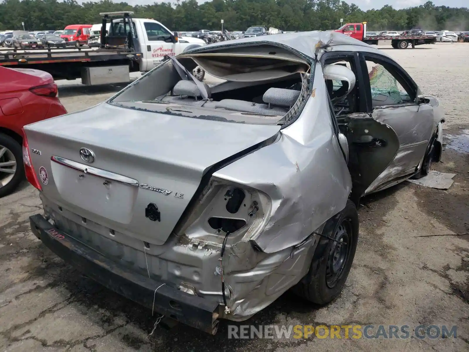 4 Photograph of a damaged car 4T1BE32K64U841213 TOYOTA CAMRY 2021