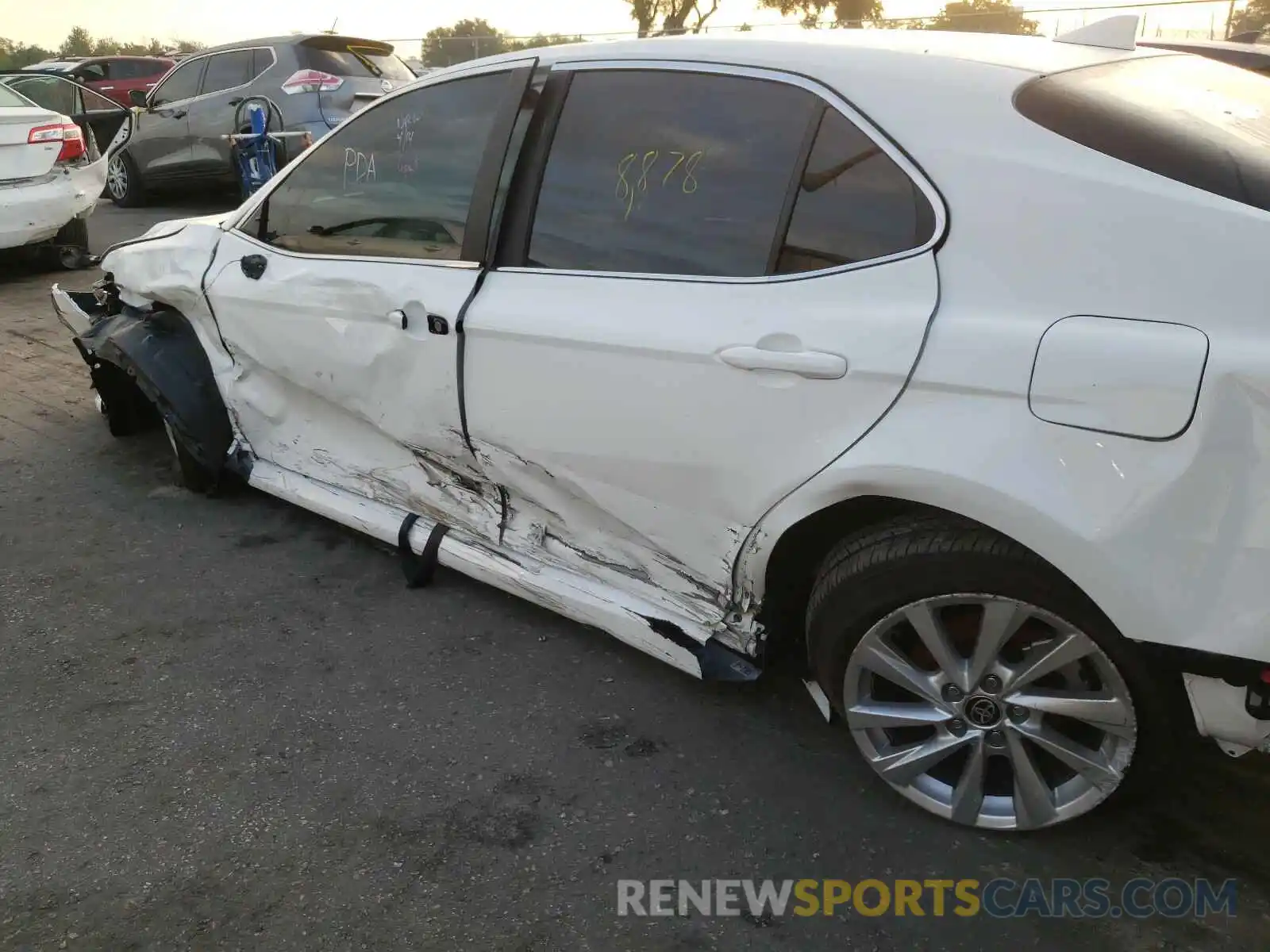 10 Photograph of a damaged car 4T1C11AK0MU438320 TOYOTA CAMRY 2021