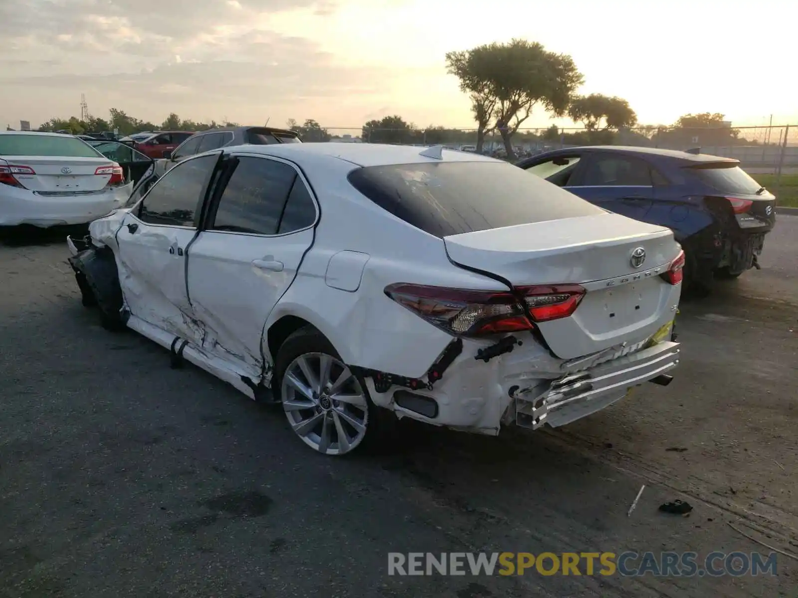 3 Photograph of a damaged car 4T1C11AK0MU438320 TOYOTA CAMRY 2021