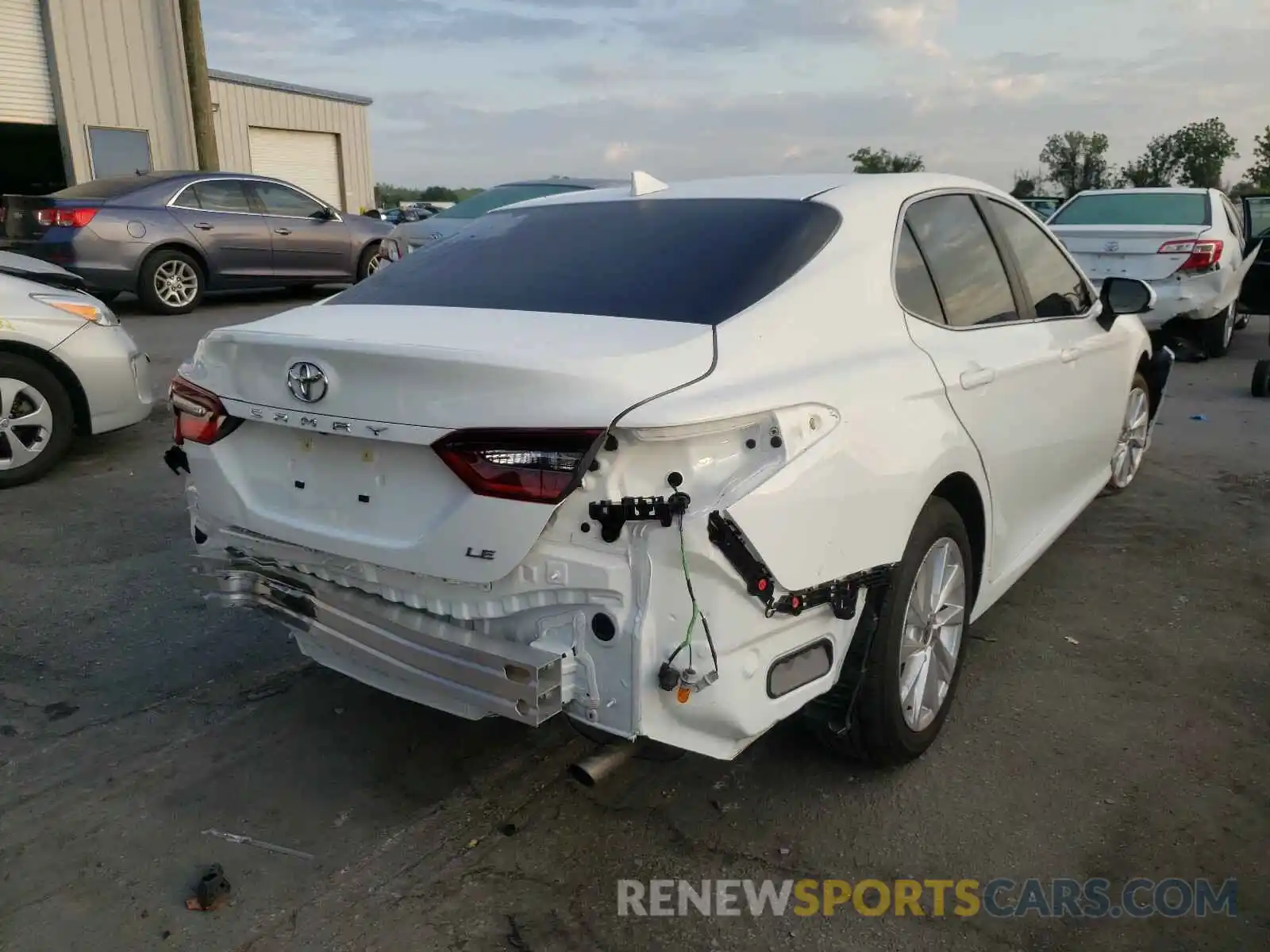 4 Photograph of a damaged car 4T1C11AK0MU438320 TOYOTA CAMRY 2021