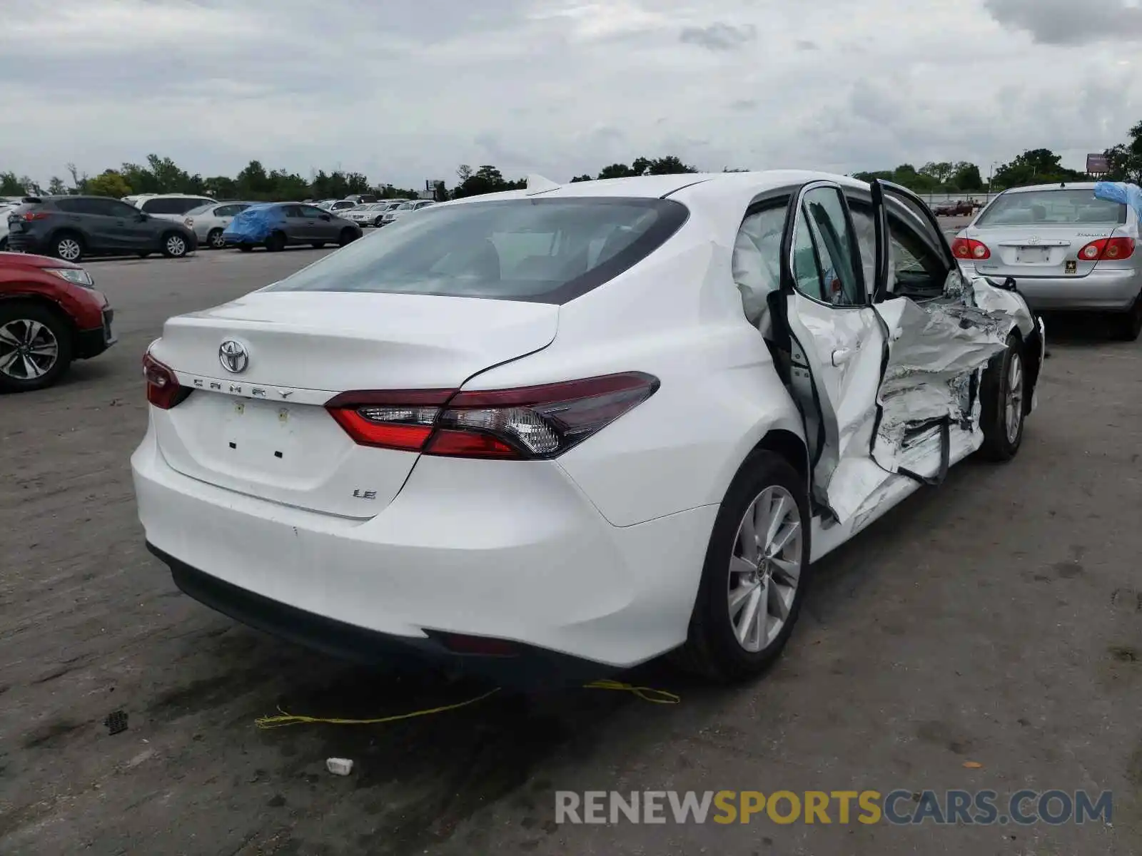 4 Photograph of a damaged car 4T1C11AK0MU442576 TOYOTA CAMRY 2021