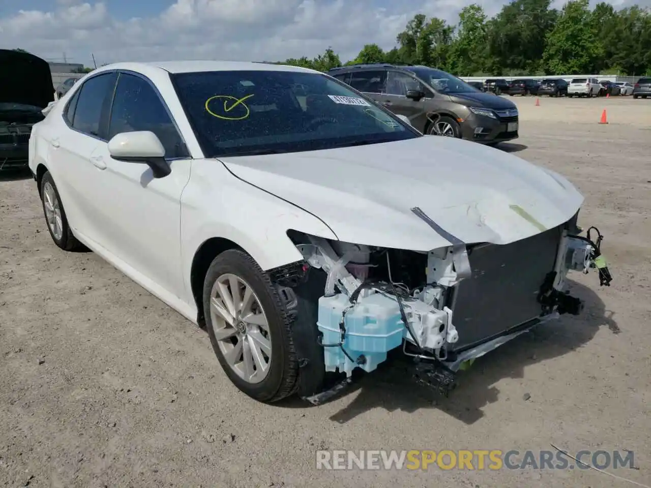 1 Photograph of a damaged car 4T1C11AK0MU460088 TOYOTA CAMRY 2021