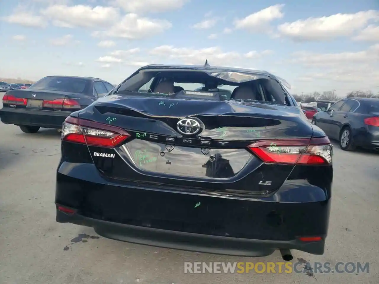 9 Photograph of a damaged car 4T1C11AK0MU462388 TOYOTA CAMRY 2021