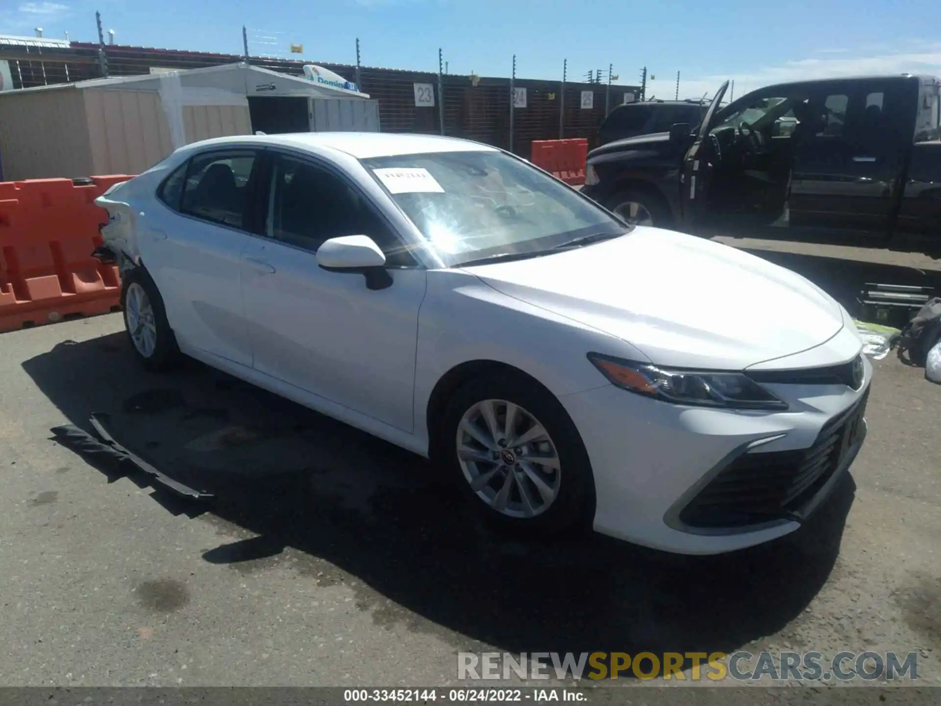 1 Photograph of a damaged car 4T1C11AK0MU463721 TOYOTA CAMRY 2021