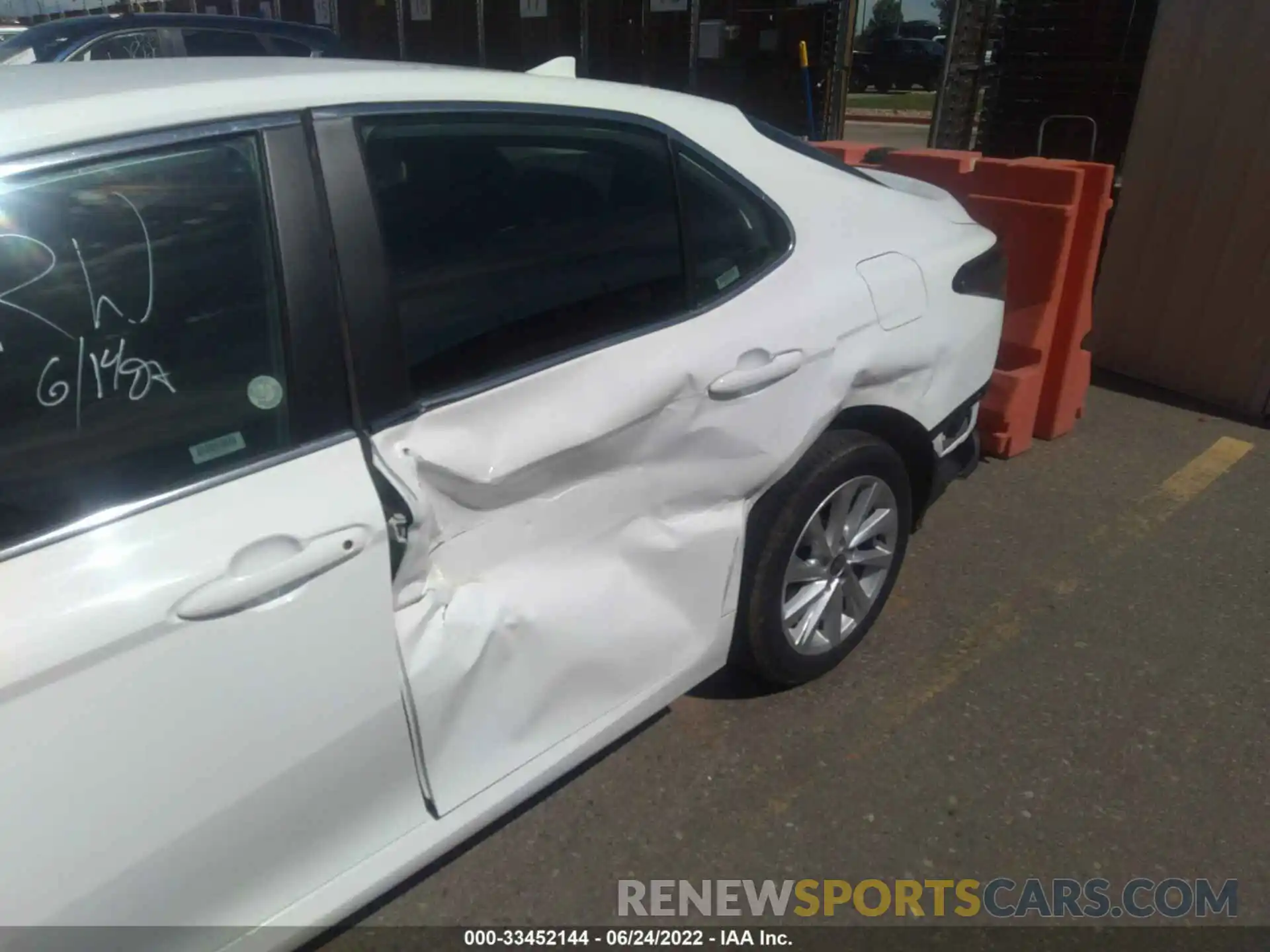 12 Photograph of a damaged car 4T1C11AK0MU463721 TOYOTA CAMRY 2021