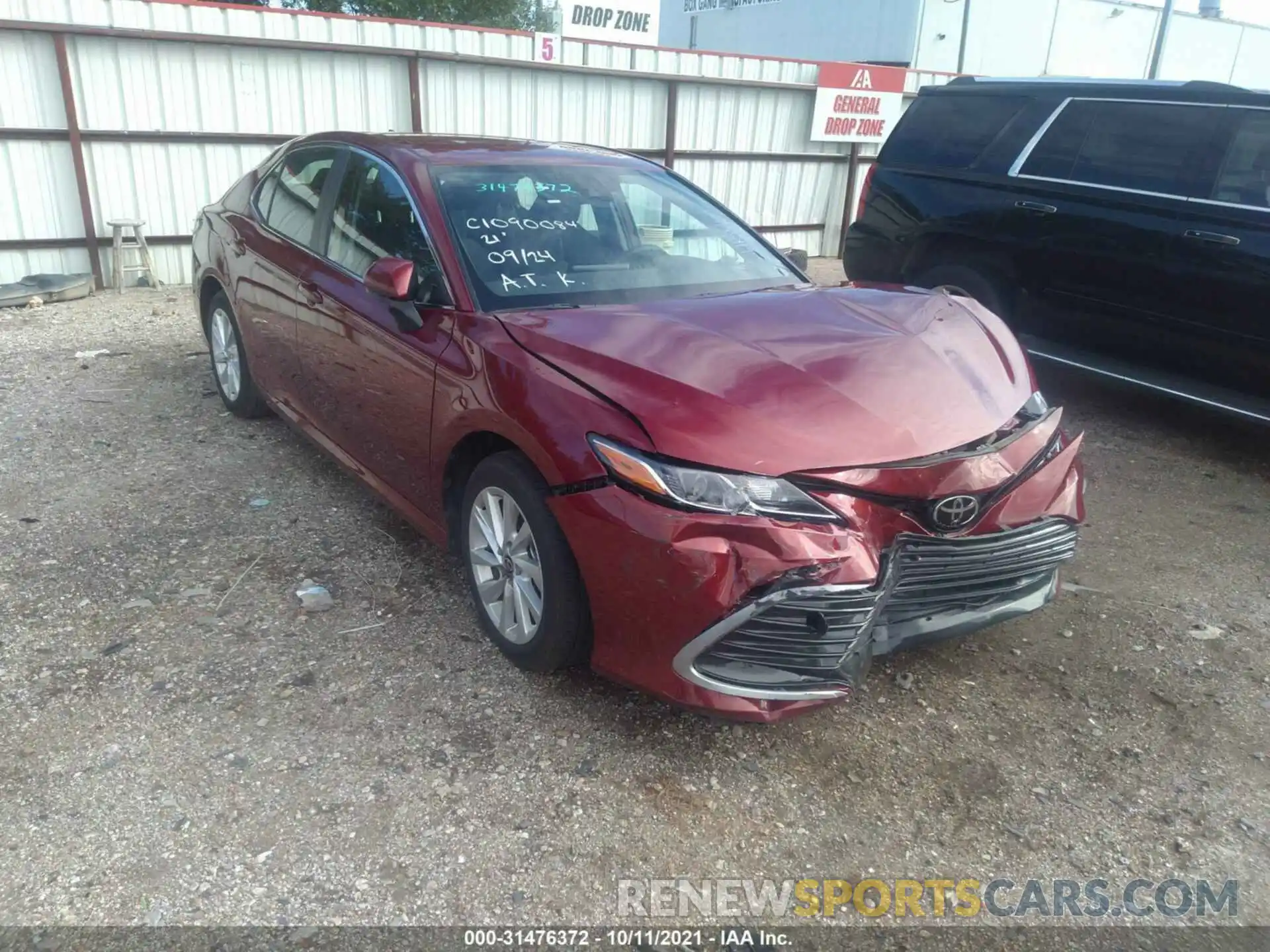 1 Photograph of a damaged car 4T1C11AK0MU467753 TOYOTA CAMRY 2021