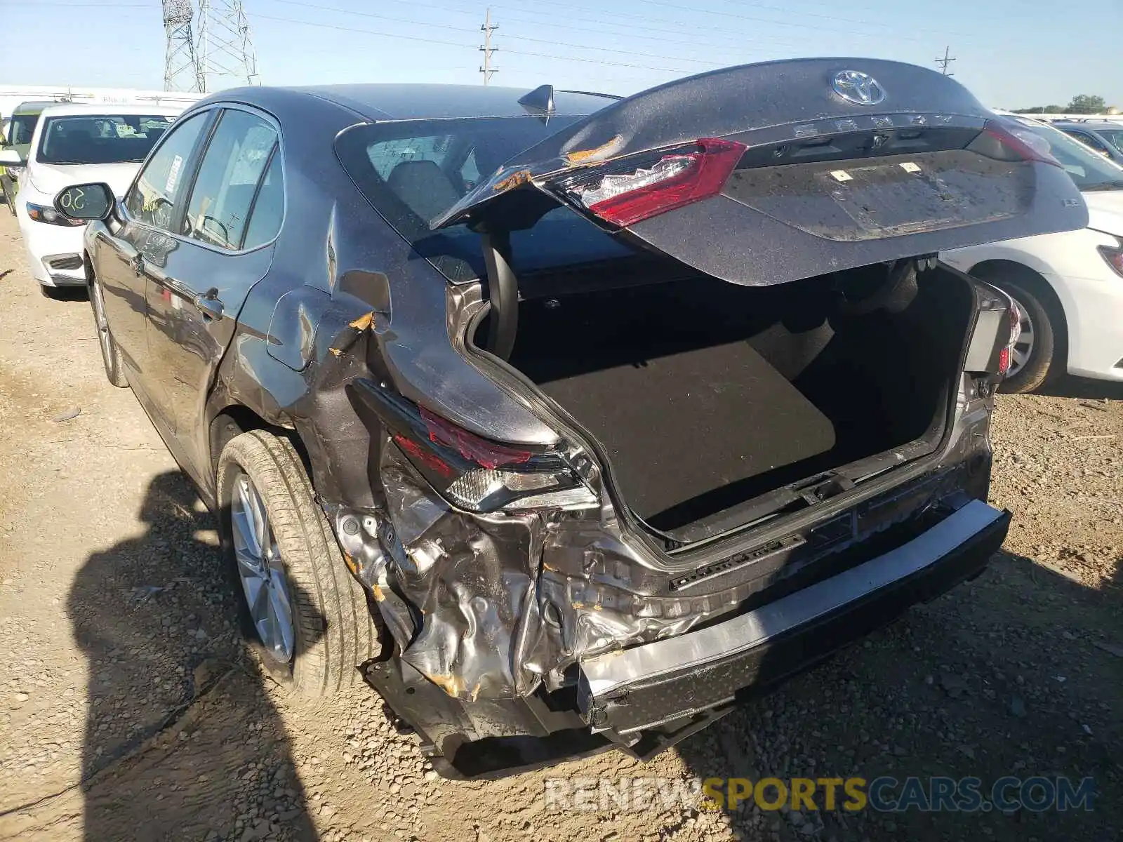 3 Photograph of a damaged car 4T1C11AK0MU468000 TOYOTA CAMRY 2021