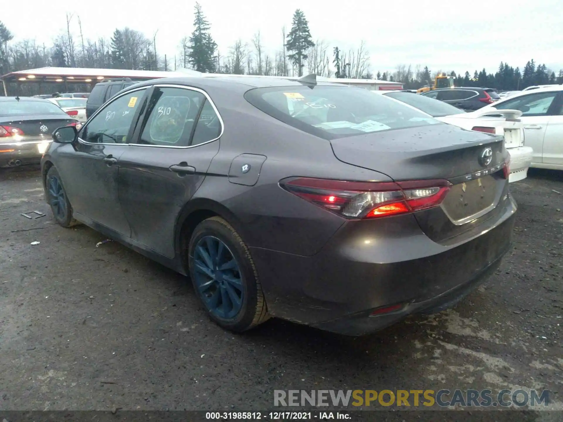 3 Photograph of a damaged car 4T1C11AK0MU470846 TOYOTA CAMRY 2021