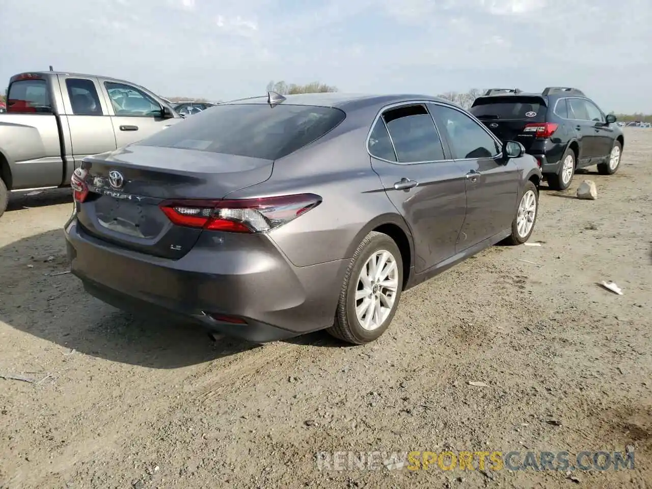 4 Photograph of a damaged car 4T1C11AK0MU471625 TOYOTA CAMRY 2021