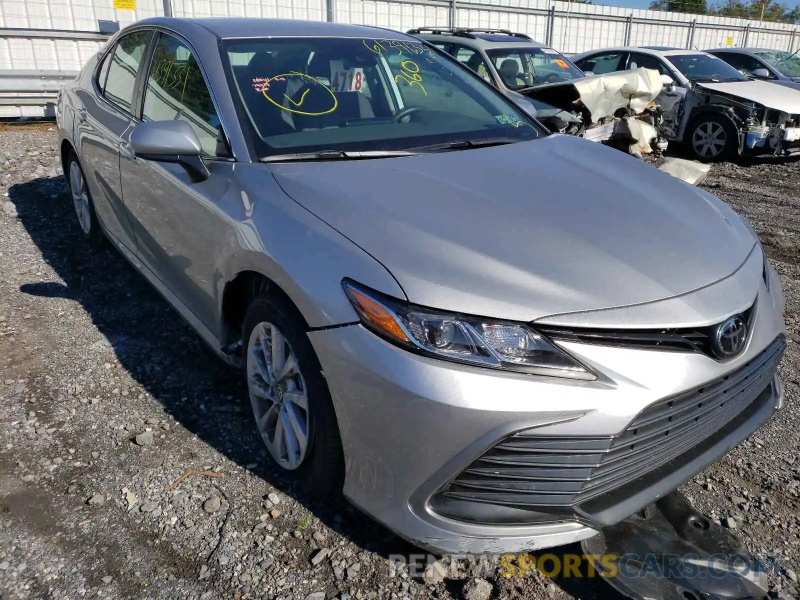 1 Photograph of a damaged car 4T1C11AK0MU492409 TOYOTA CAMRY 2021