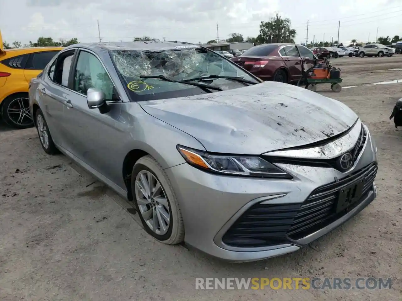 1 Photograph of a damaged car 4T1C11AK0MU516725 TOYOTA CAMRY 2021