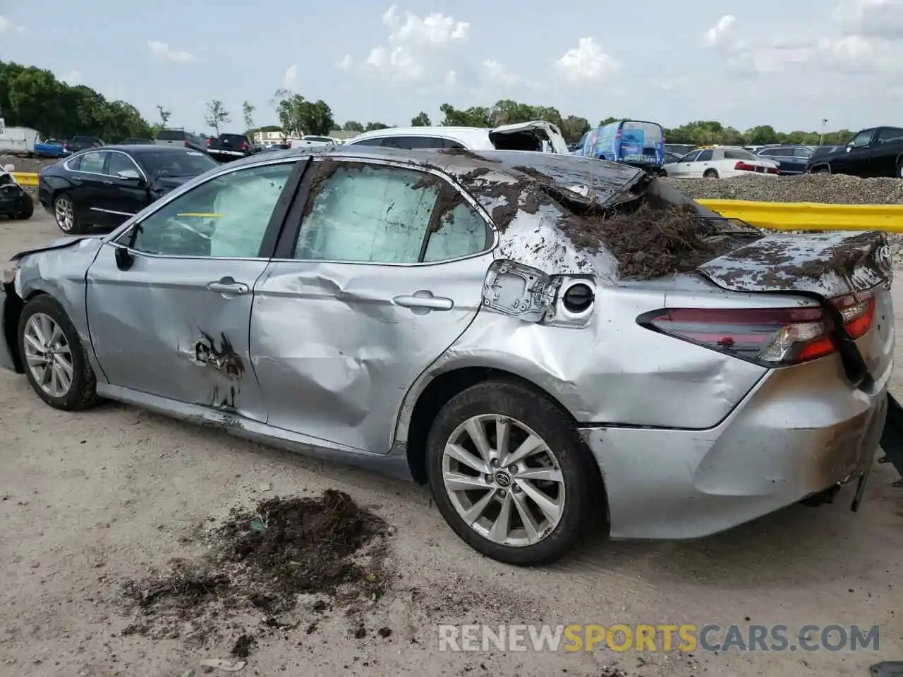 9 Photograph of a damaged car 4T1C11AK0MU516725 TOYOTA CAMRY 2021