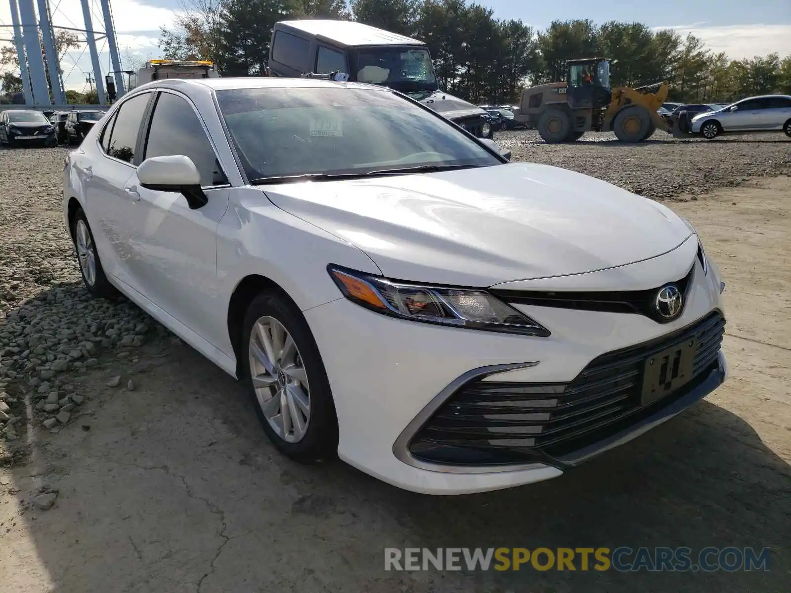 1 Photograph of a damaged car 4T1C11AK0MU525778 TOYOTA CAMRY 2021