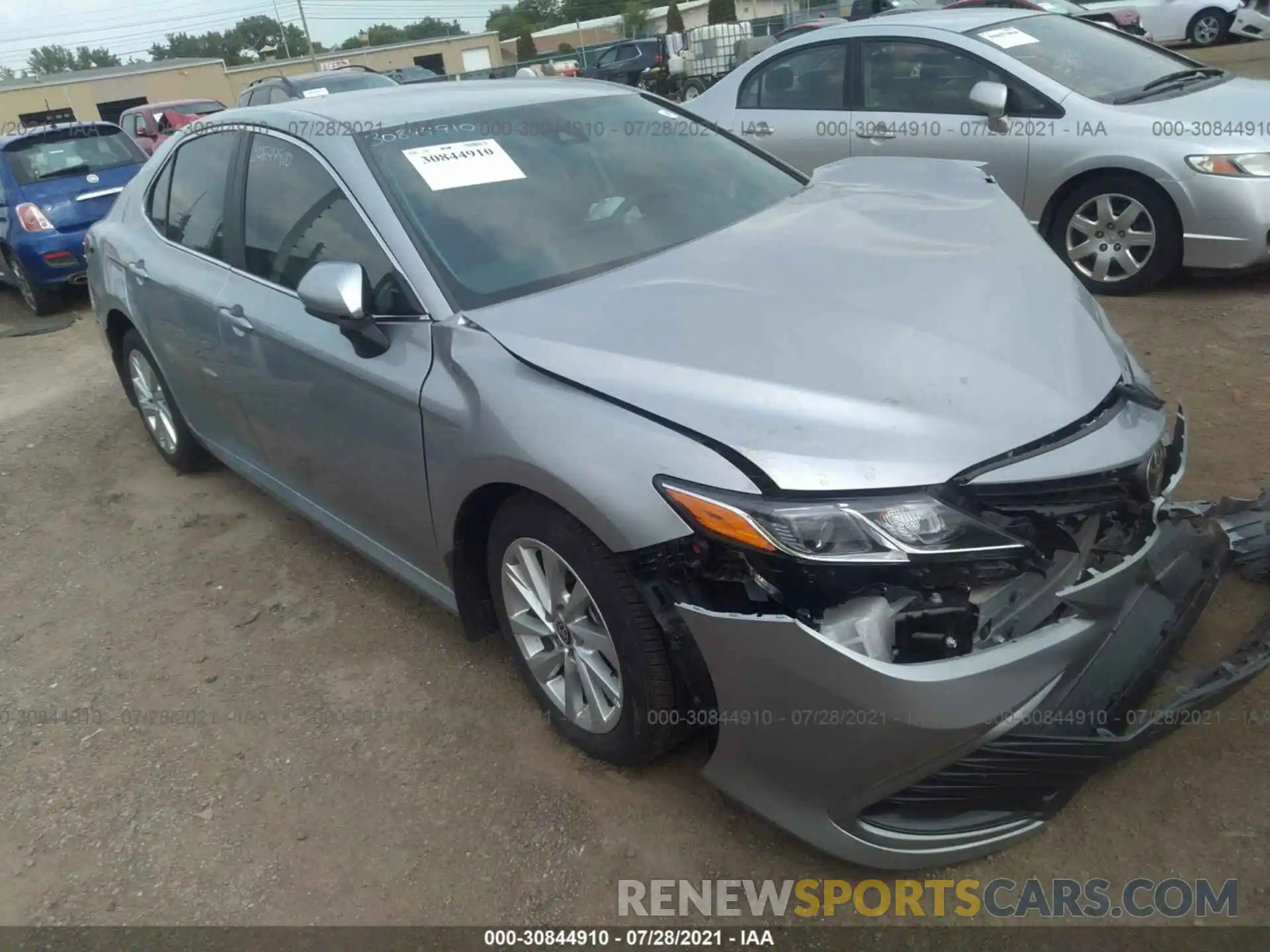 1 Photograph of a damaged car 4T1C11AK0MU550857 TOYOTA CAMRY 2021