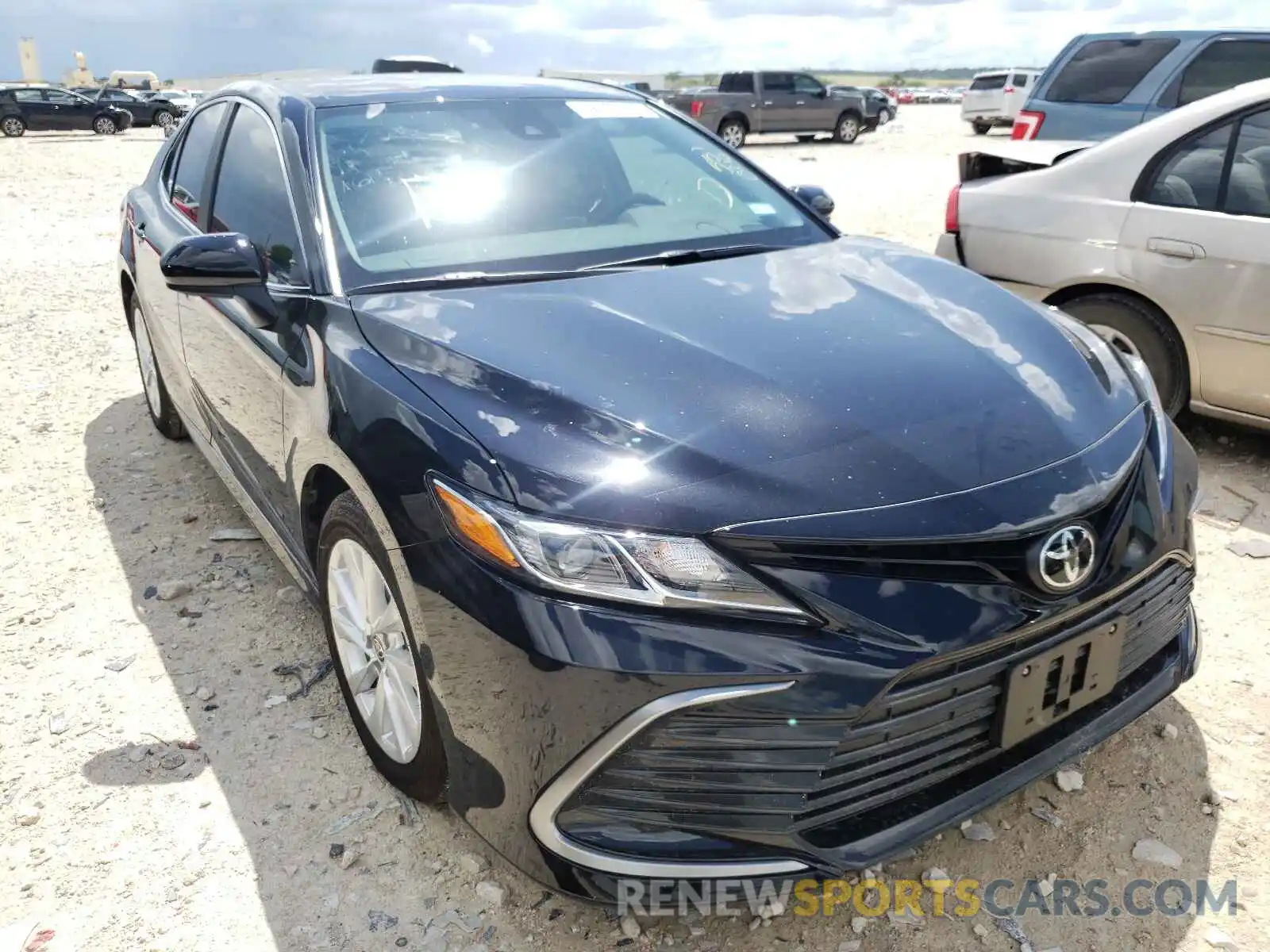 1 Photograph of a damaged car 4T1C11AK0MU551040 TOYOTA CAMRY 2021