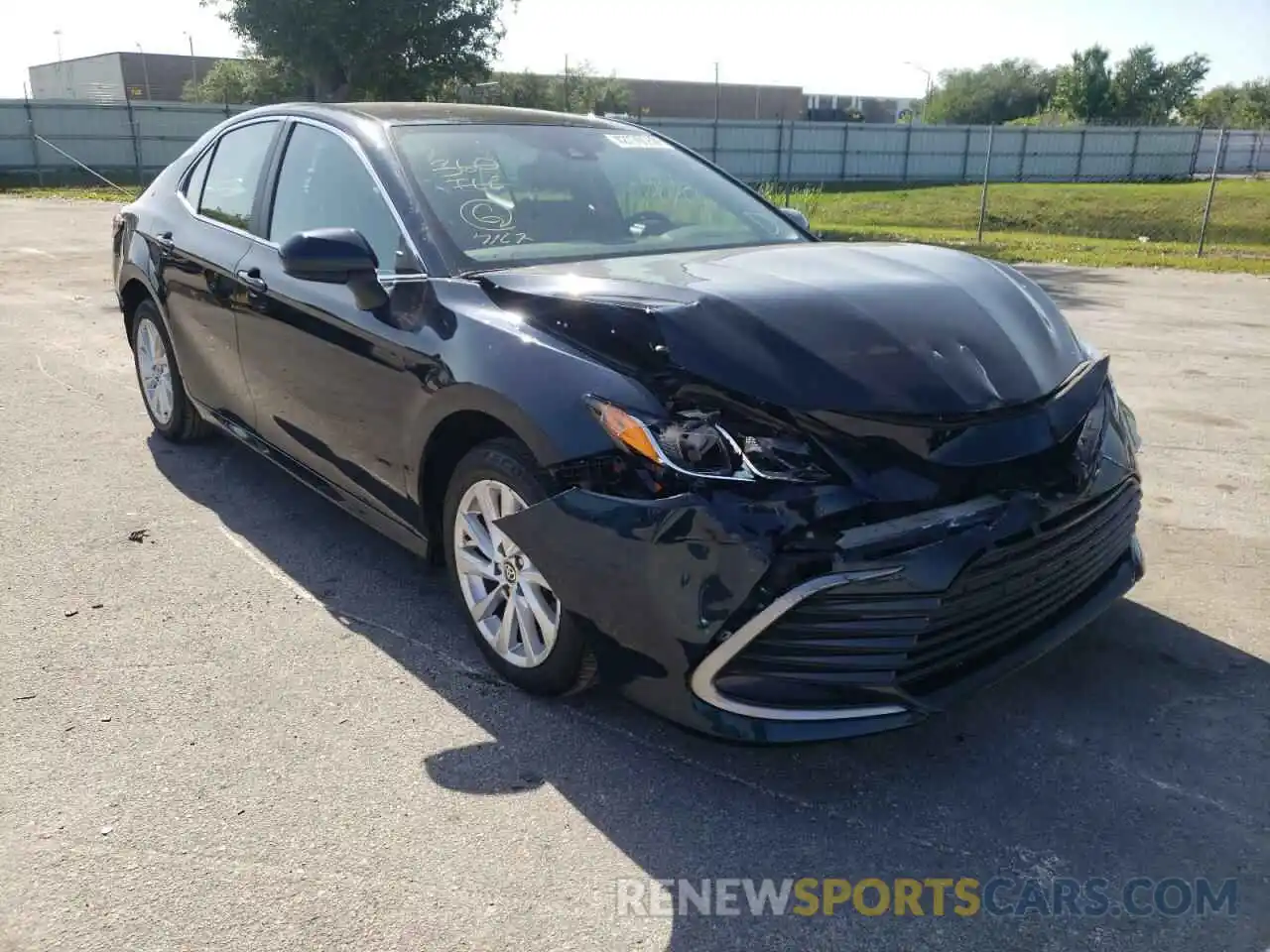 1 Photograph of a damaged car 4T1C11AK0MU553788 TOYOTA CAMRY 2021