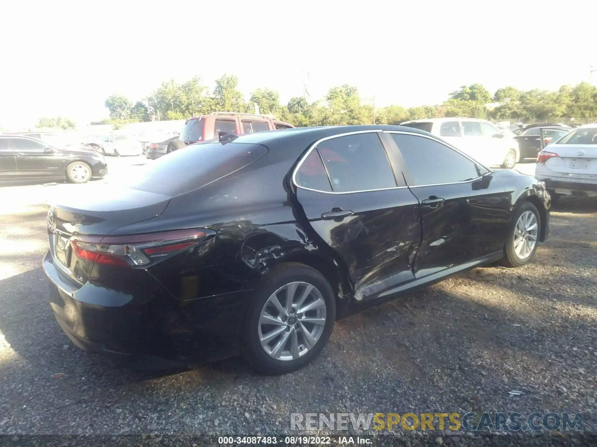 4 Photograph of a damaged car 4T1C11AK0MU553855 TOYOTA CAMRY 2021