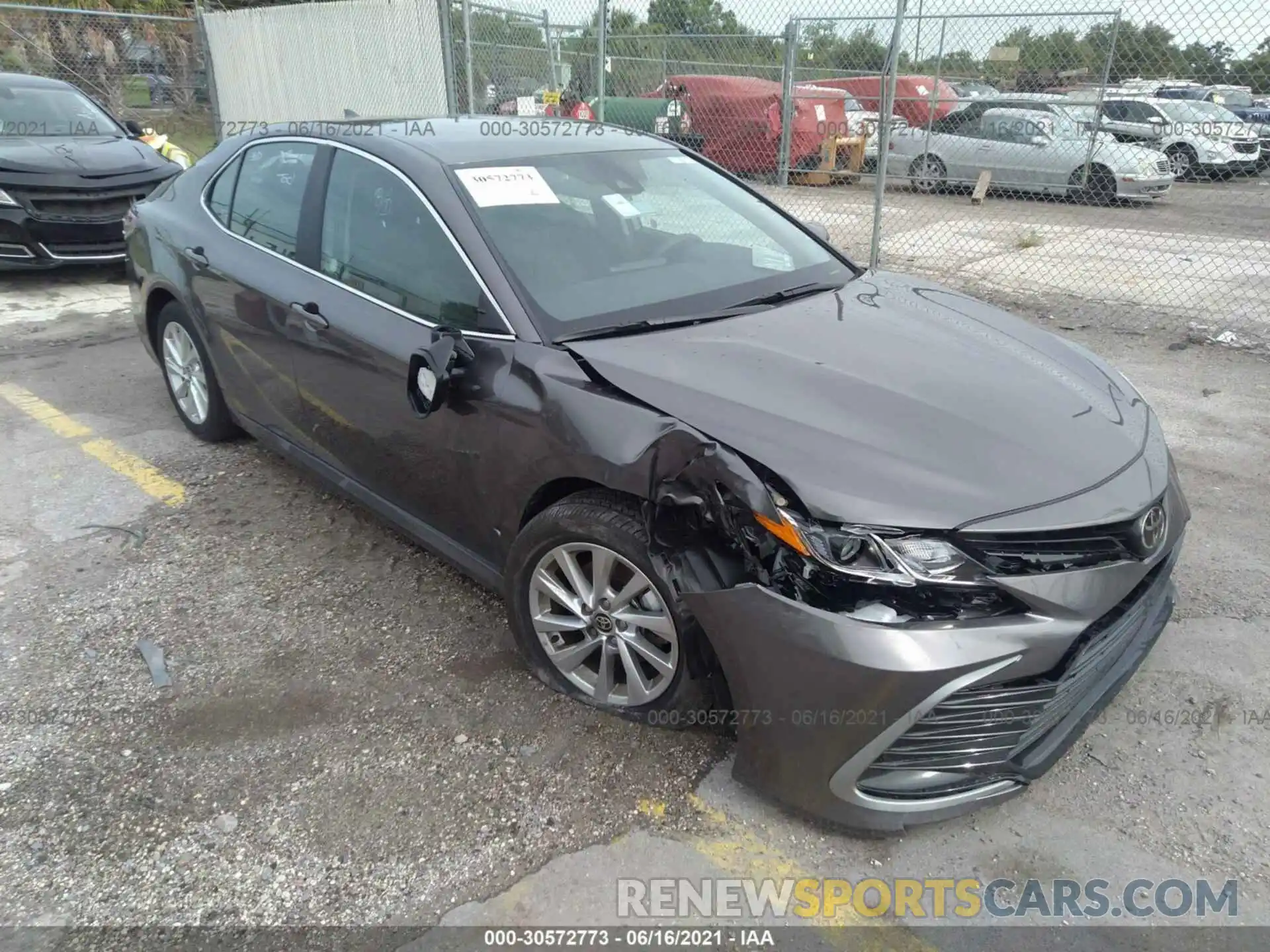 1 Photograph of a damaged car 4T1C11AK0MU558246 TOYOTA CAMRY 2021