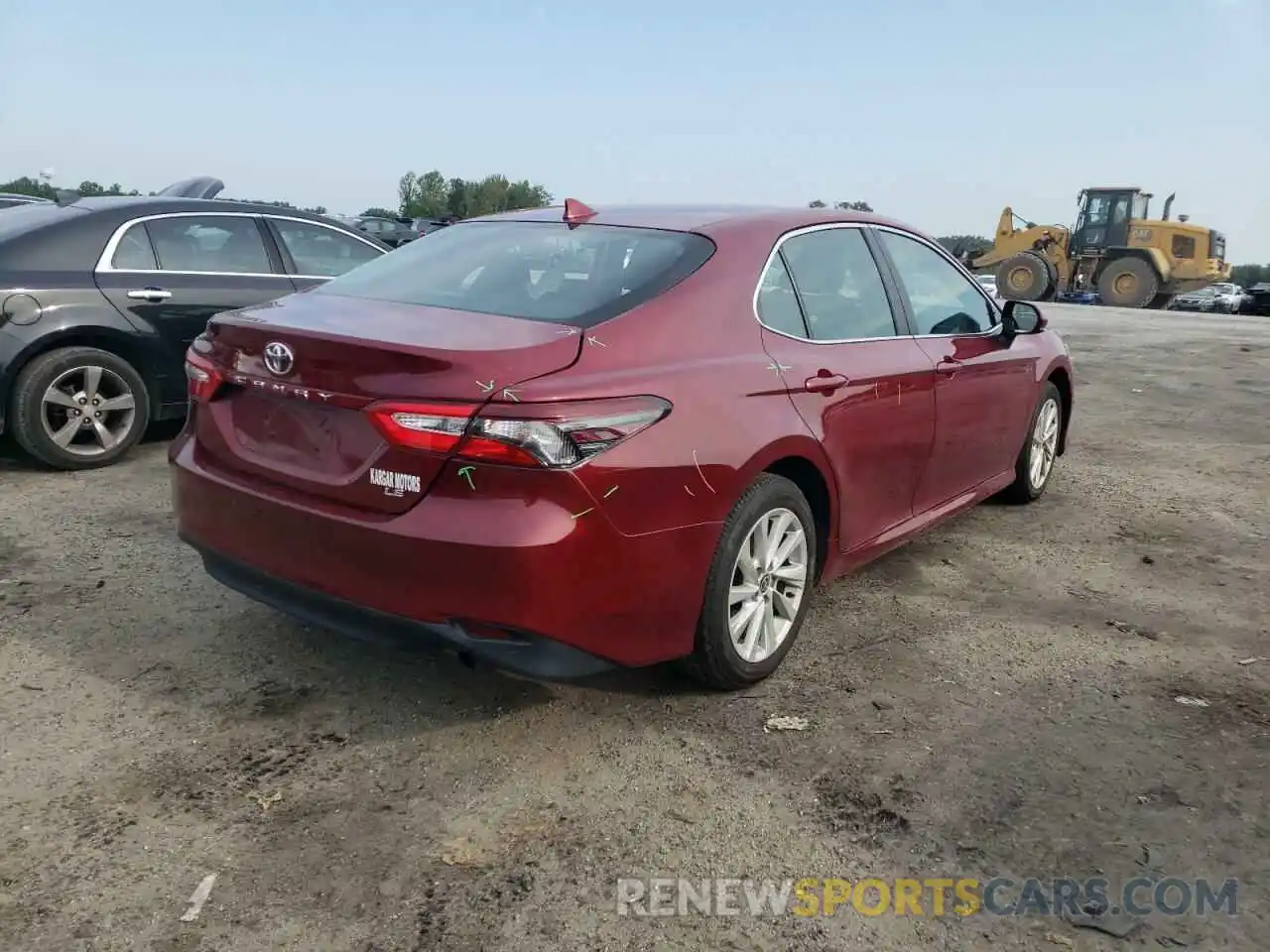 4 Photograph of a damaged car 4T1C11AK0MU565018 TOYOTA CAMRY 2021