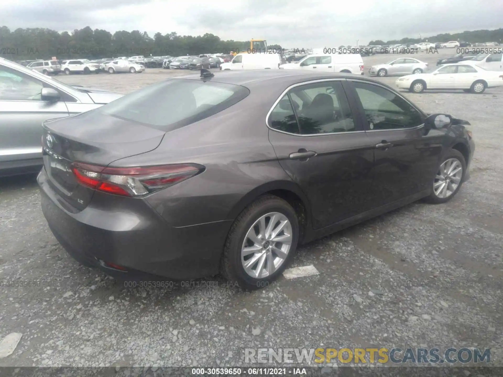 4 Photograph of a damaged car 4T1C11AK0MU575032 TOYOTA CAMRY 2021