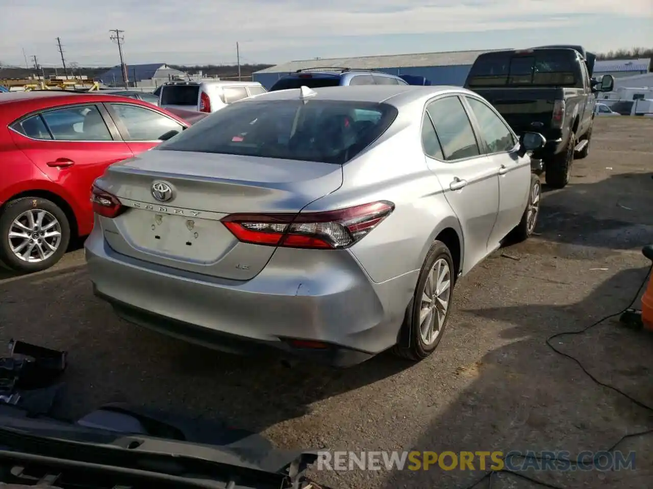 4 Photograph of a damaged car 4T1C11AK0MU595992 TOYOTA CAMRY 2021