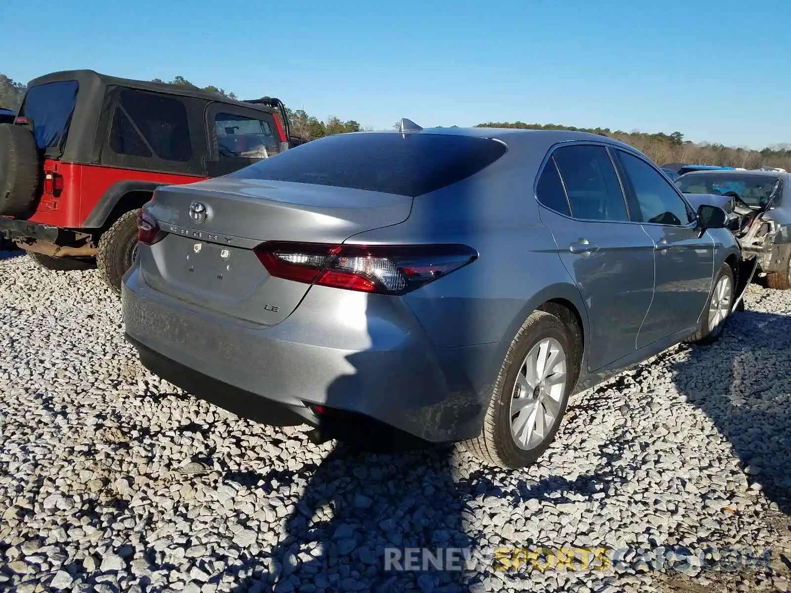 4 Photograph of a damaged car 4T1C11AK1MU402491 TOYOTA CAMRY 2021