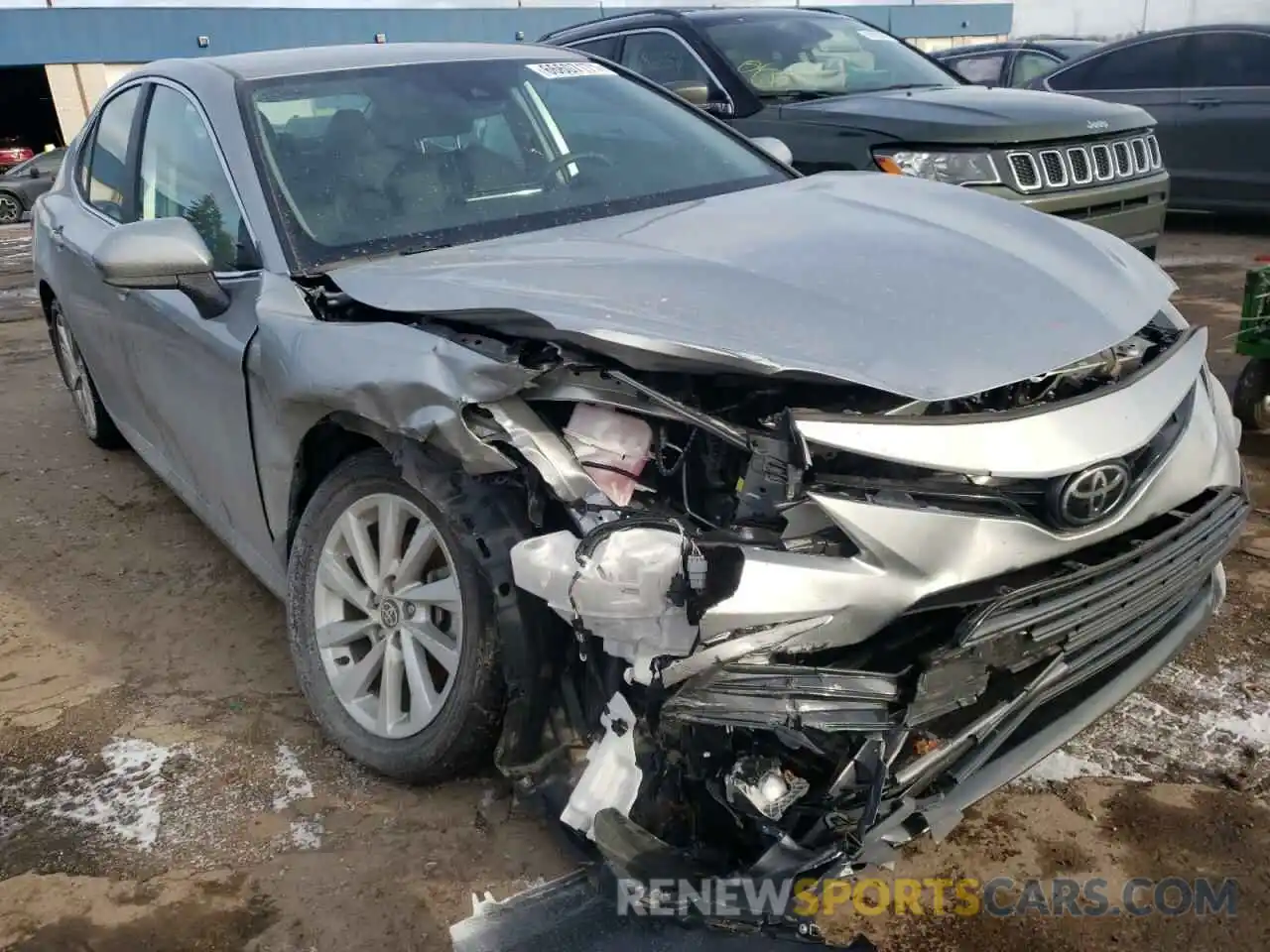 1 Photograph of a damaged car 4T1C11AK1MU405391 TOYOTA CAMRY 2021