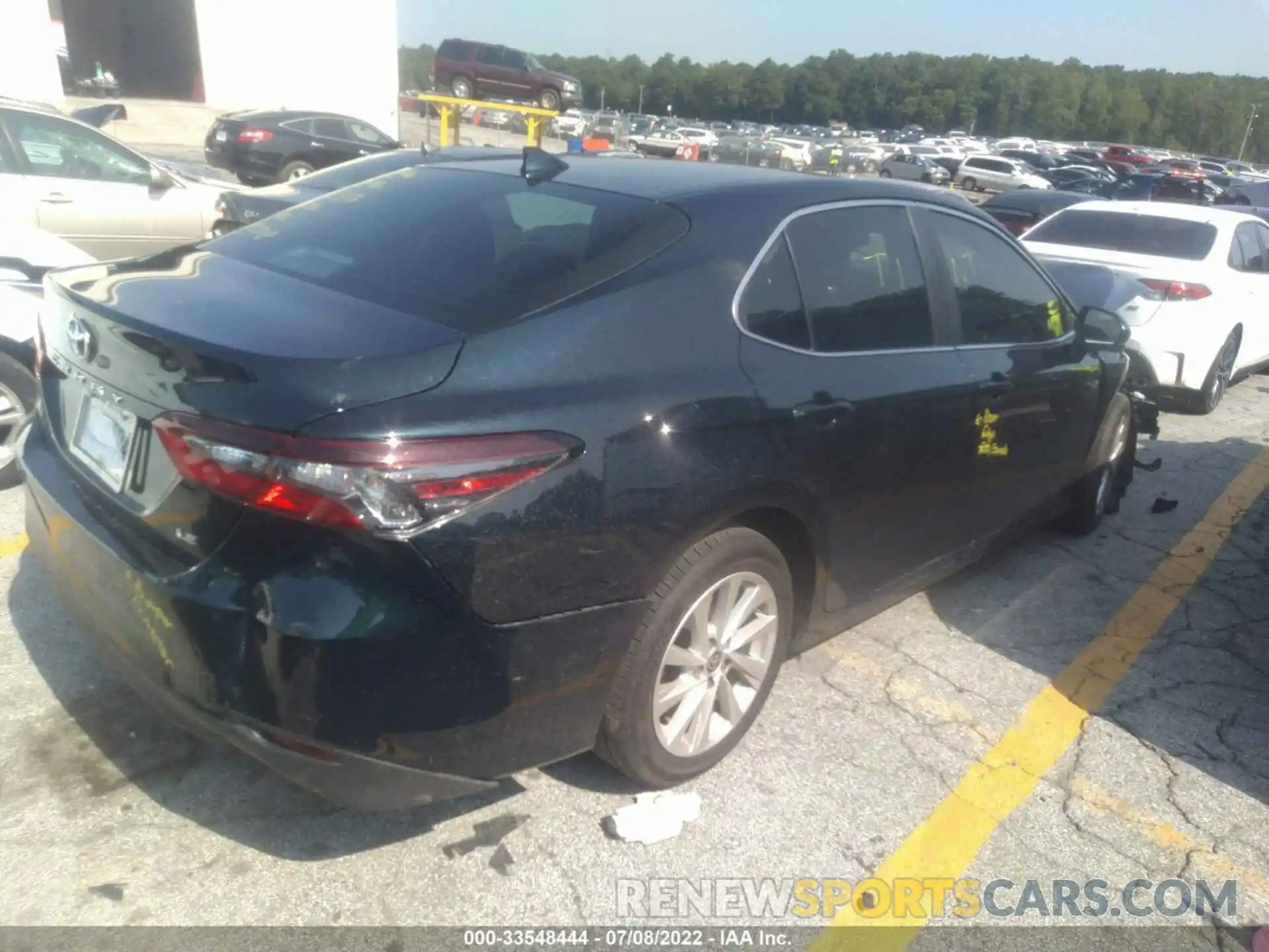 4 Photograph of a damaged car 4T1C11AK1MU423096 TOYOTA CAMRY 2021