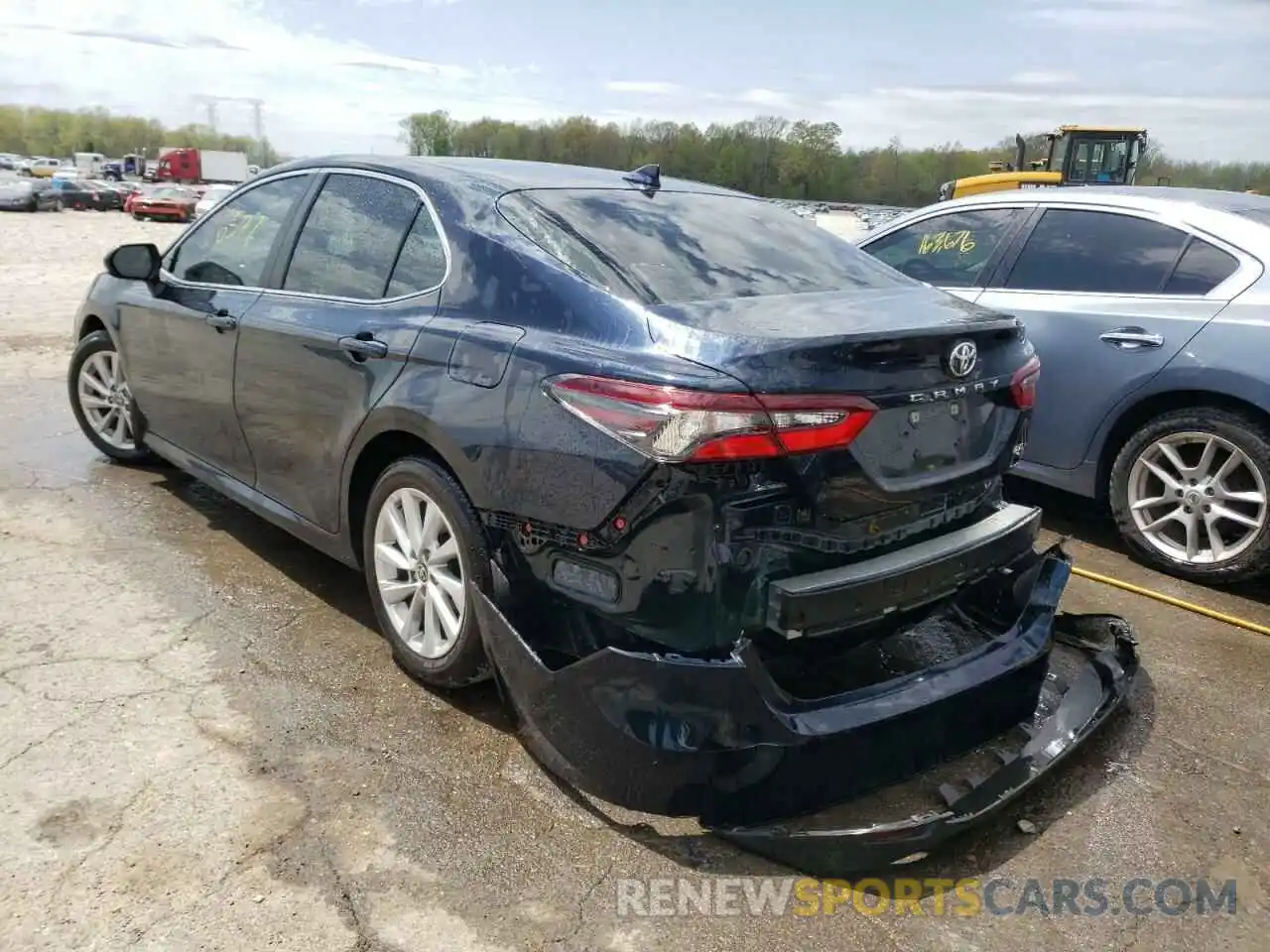 3 Photograph of a damaged car 4T1C11AK1MU442893 TOYOTA CAMRY 2021