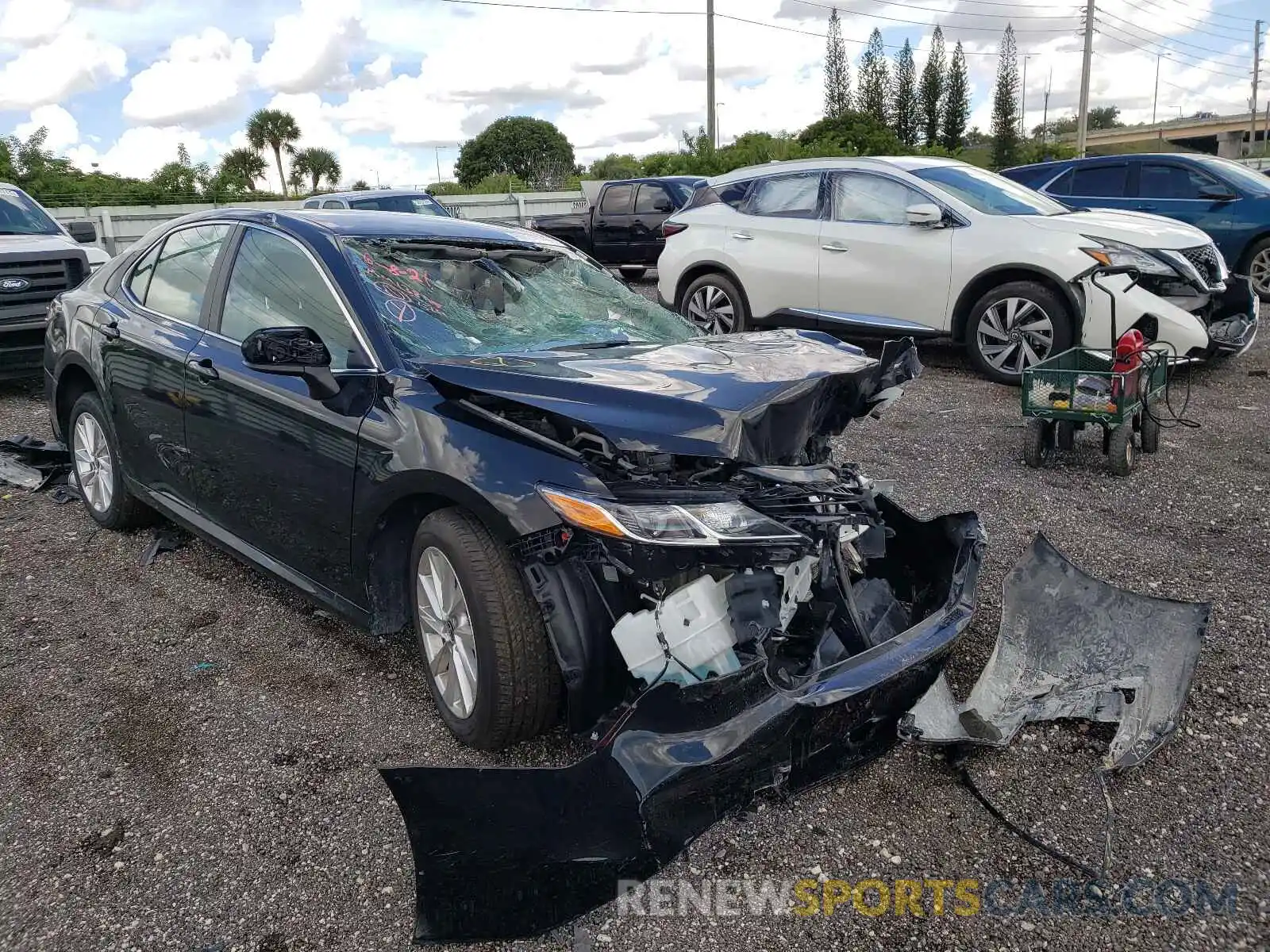 1 Photograph of a damaged car 4T1C11AK1MU443820 TOYOTA CAMRY 2021