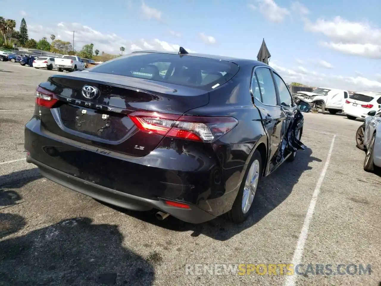 4 Photograph of a damaged car 4T1C11AK1MU445132 TOYOTA CAMRY 2021