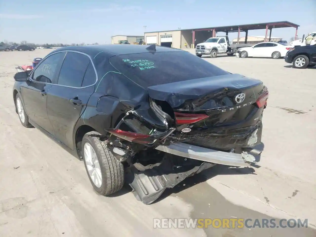 3 Photograph of a damaged car 4T1C11AK1MU458575 TOYOTA CAMRY 2021