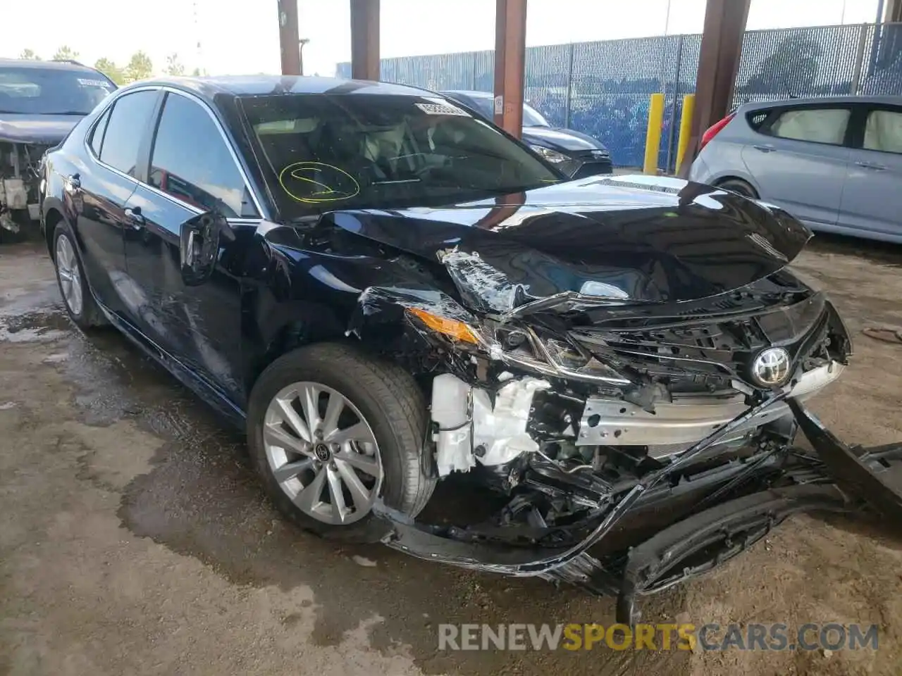 1 Photograph of a damaged car 4T1C11AK1MU492855 TOYOTA CAMRY 2021