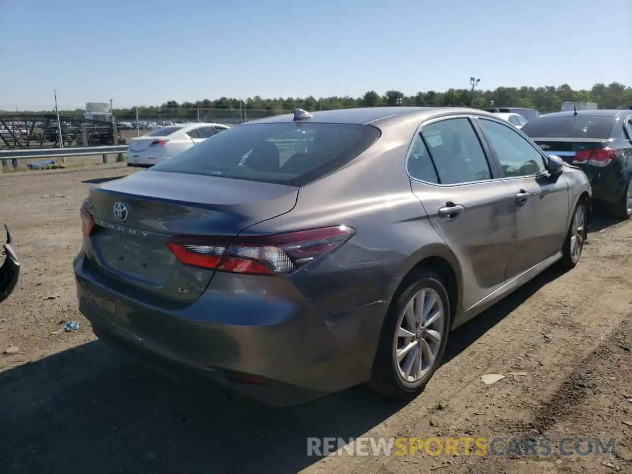 4 Photograph of a damaged car 4T1C11AK1MU518094 TOYOTA CAMRY 2021