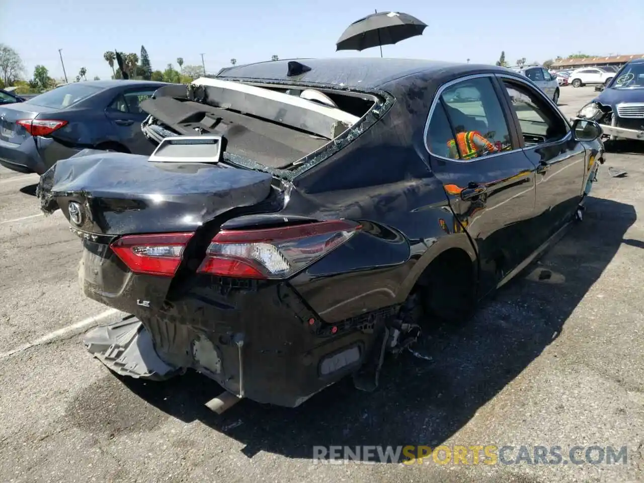 4 Photograph of a damaged car 4T1C11AK1MU527930 TOYOTA CAMRY 2021