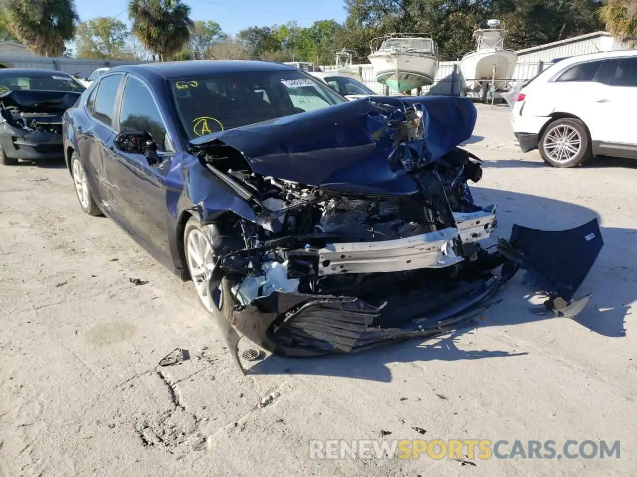 1 Photograph of a damaged car 4T1C11AK1MU533517 TOYOTA CAMRY 2021