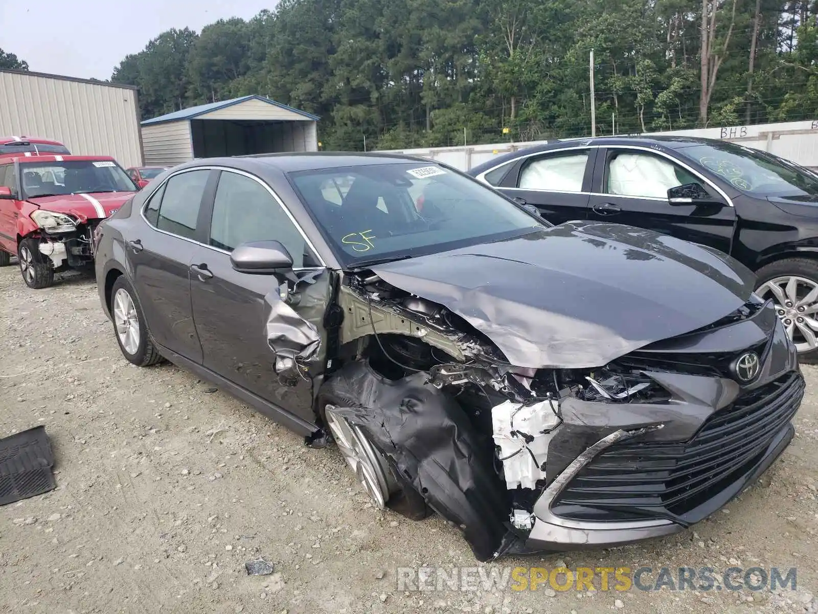 1 Photograph of a damaged car 4T1C11AK1MU536580 TOYOTA CAMRY 2021