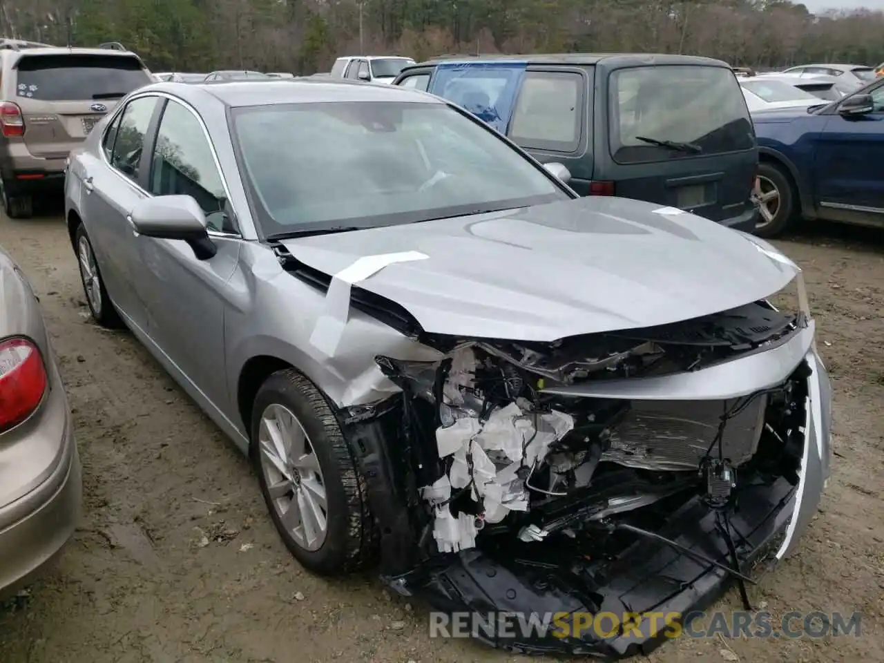 1 Photograph of a damaged car 4T1C11AK1MU549362 TOYOTA CAMRY 2021