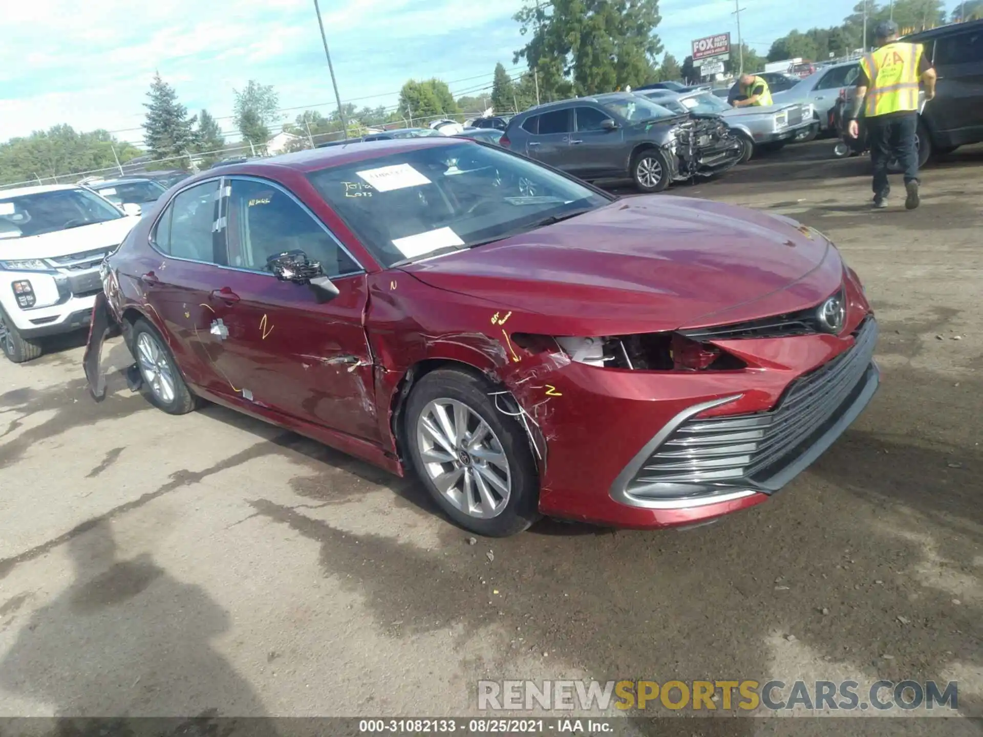 1 Photograph of a damaged car 4T1C11AK1MU553525 TOYOTA CAMRY 2021