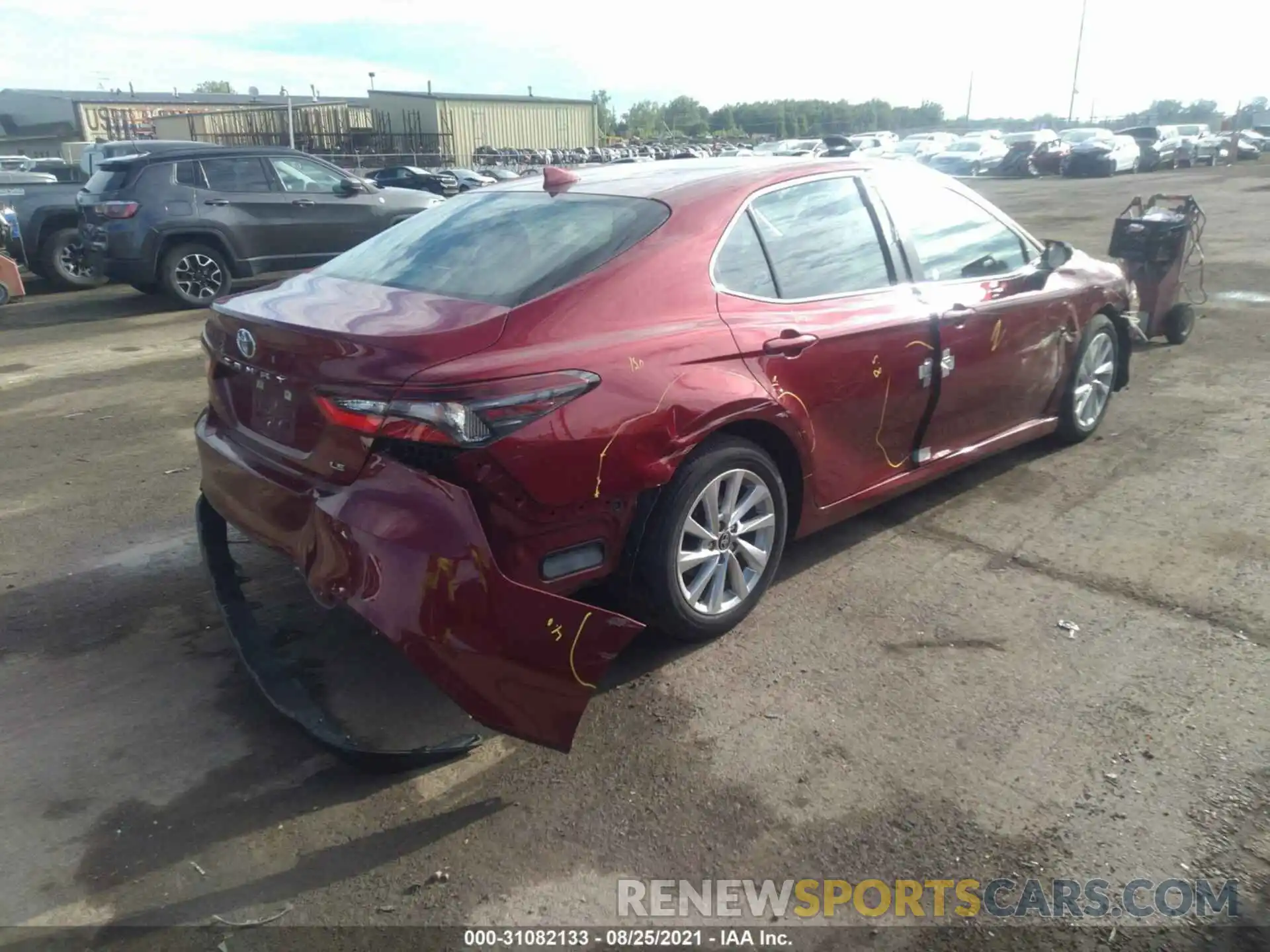 4 Photograph of a damaged car 4T1C11AK1MU553525 TOYOTA CAMRY 2021