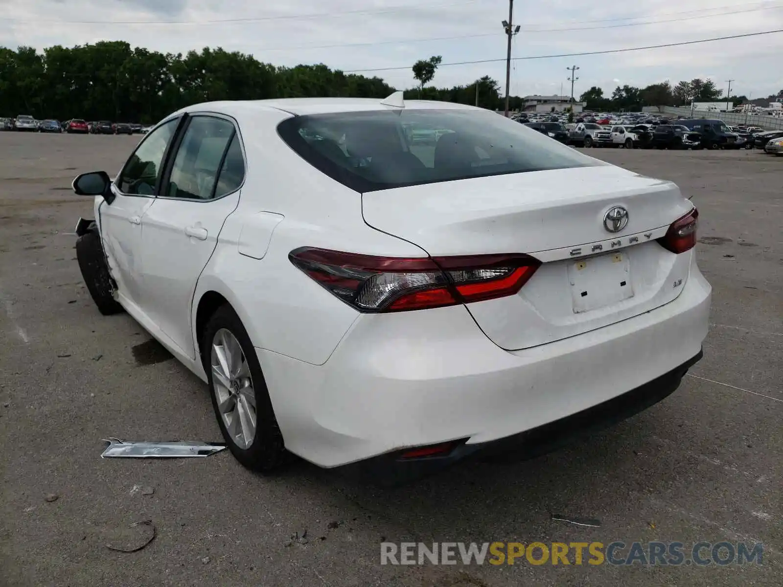 3 Photograph of a damaged car 4T1C11AK1MU558689 TOYOTA CAMRY 2021