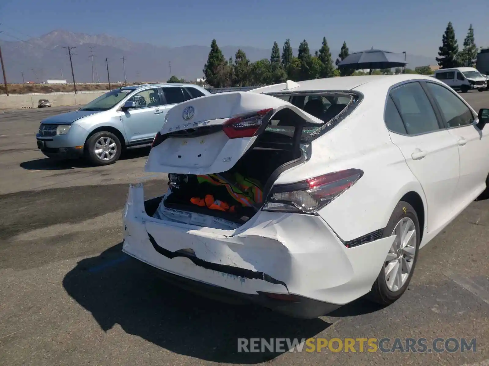 9 Photograph of a damaged car 4T1C11AK1MU560393 TOYOTA CAMRY 2021